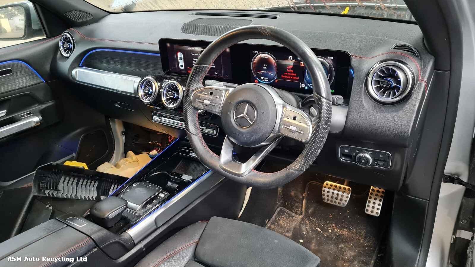 View Auto part Mercedes Eqb 2023 5 Door Estate Breaking