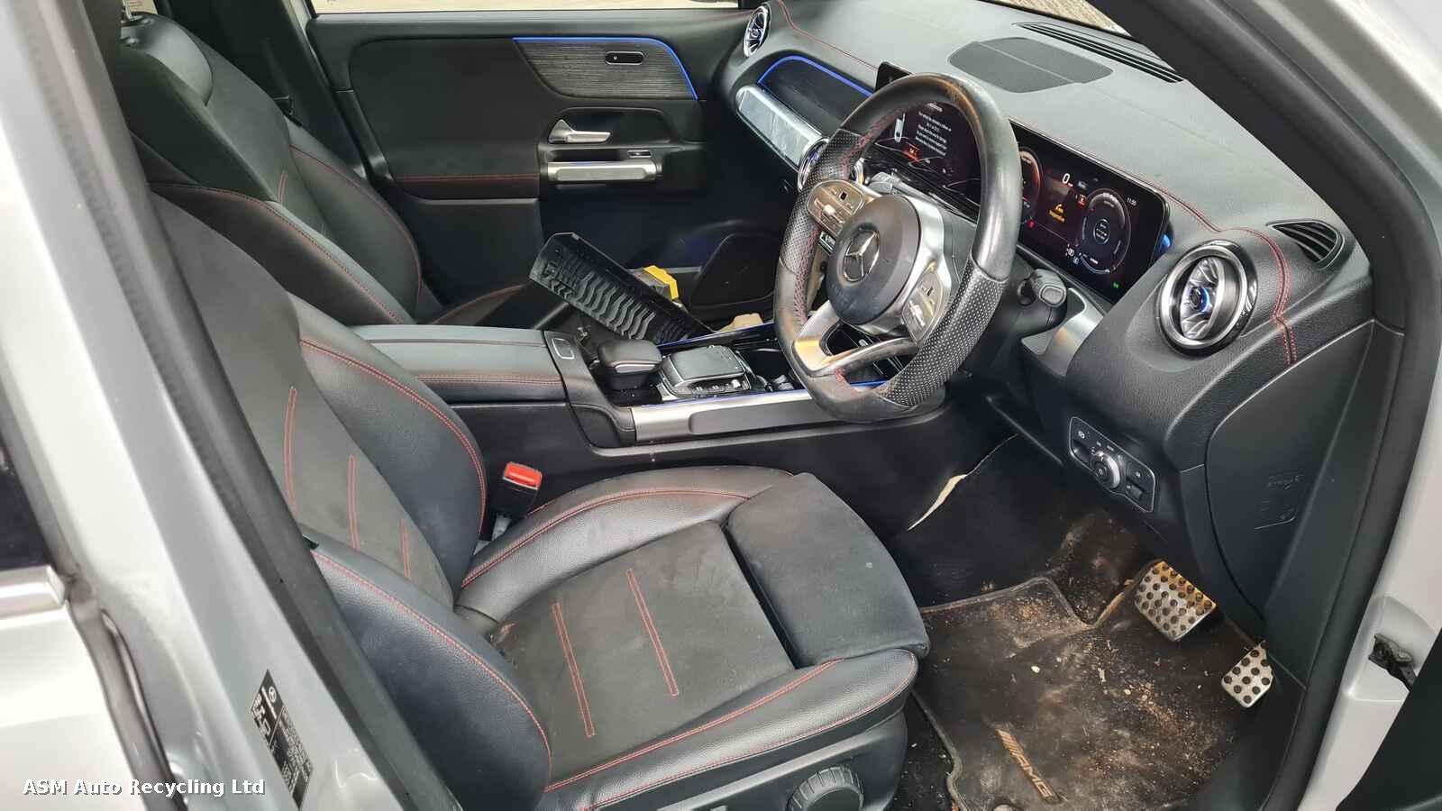 View Auto part Mercedes Eqb 2023 5 Door Estate Breaking