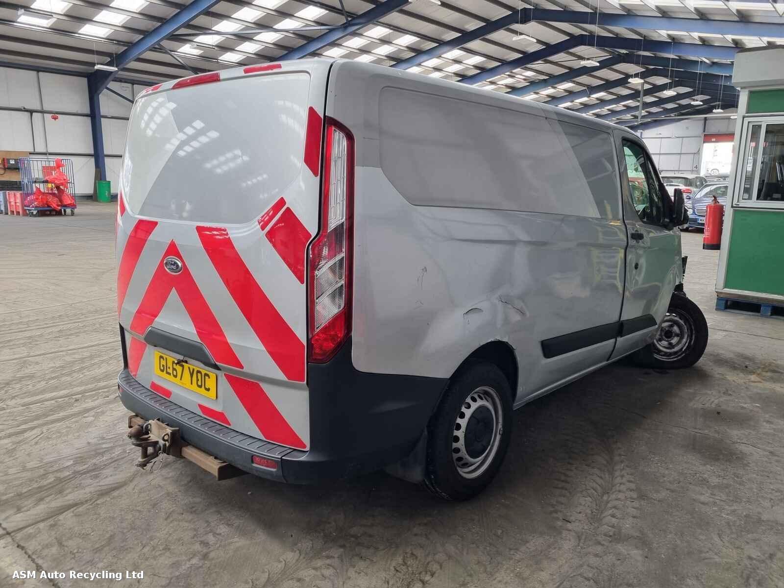 View Auto part Ford Transit Custom 2018 Unknown Van Breaking
