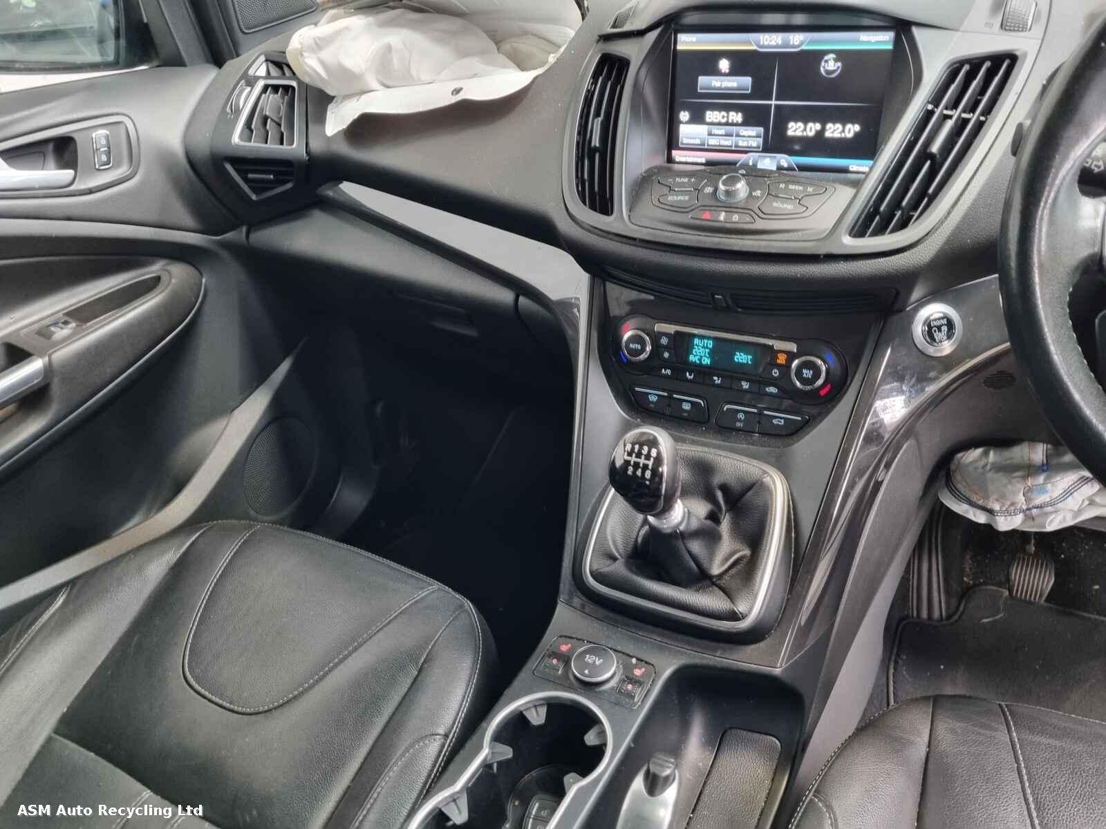 View Auto part Ford Kuga 2016 5 Door Hatchback Breaking