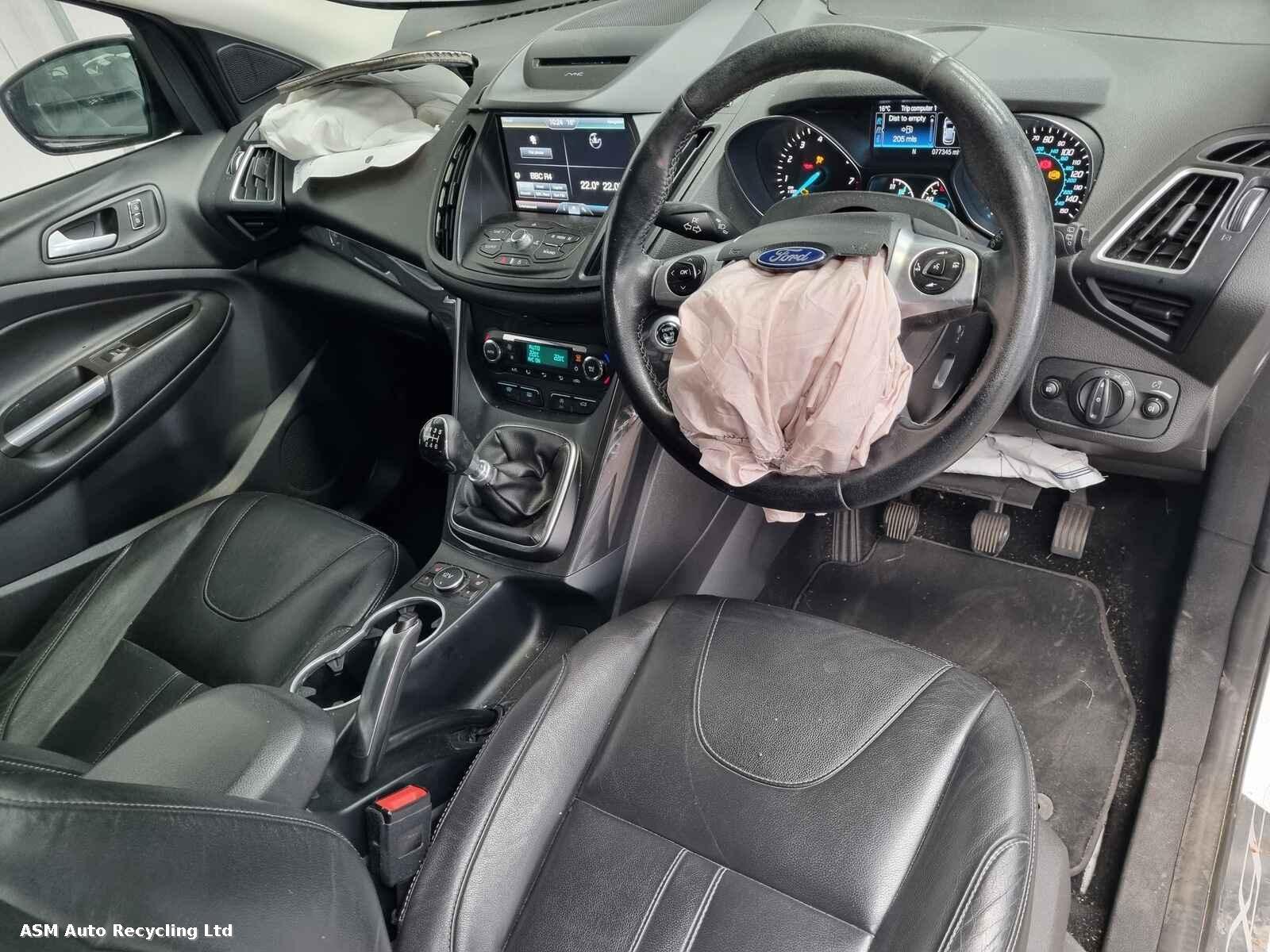 View Auto part Ford Kuga 2016 5 Door Hatchback Breaking