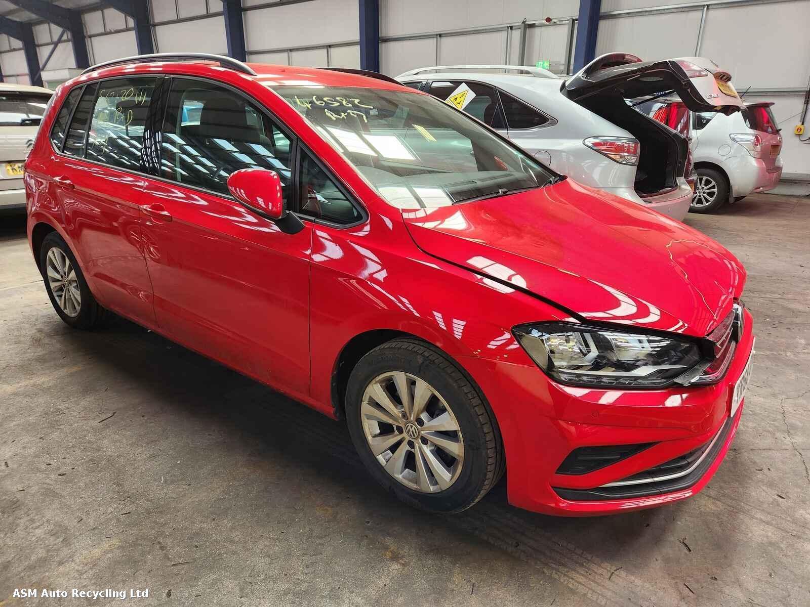 Image for a Volkswagen Golf Sv 2018 5 Door Mpv Breaking