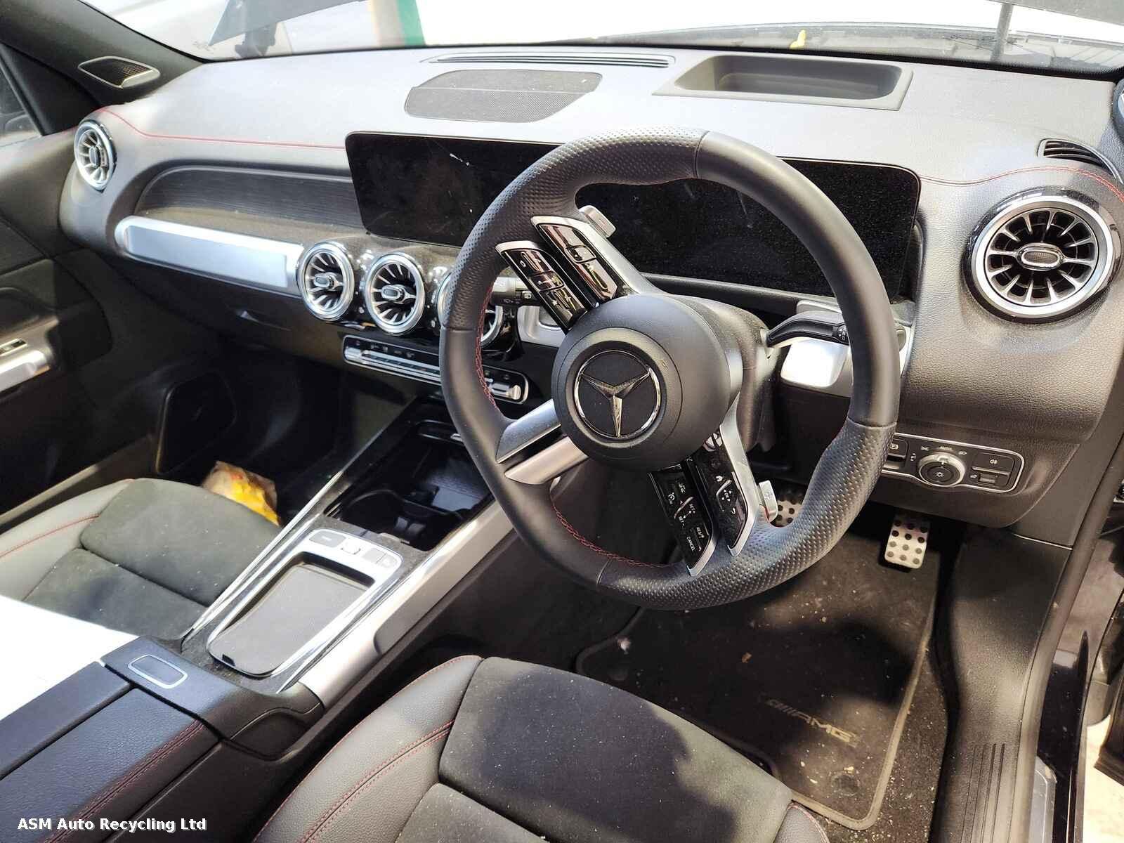View Auto part Mercedes Eqb 2024 5 Door Estate Breaking