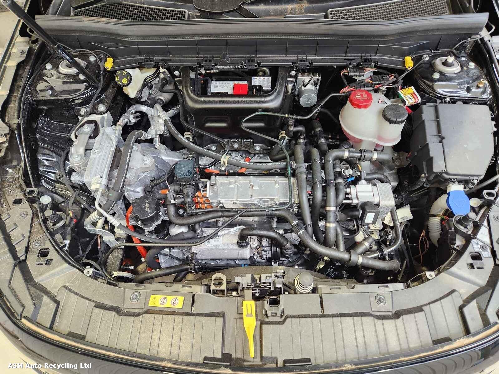 View Auto part Mercedes Eqb 2024 5 Door Estate Breaking