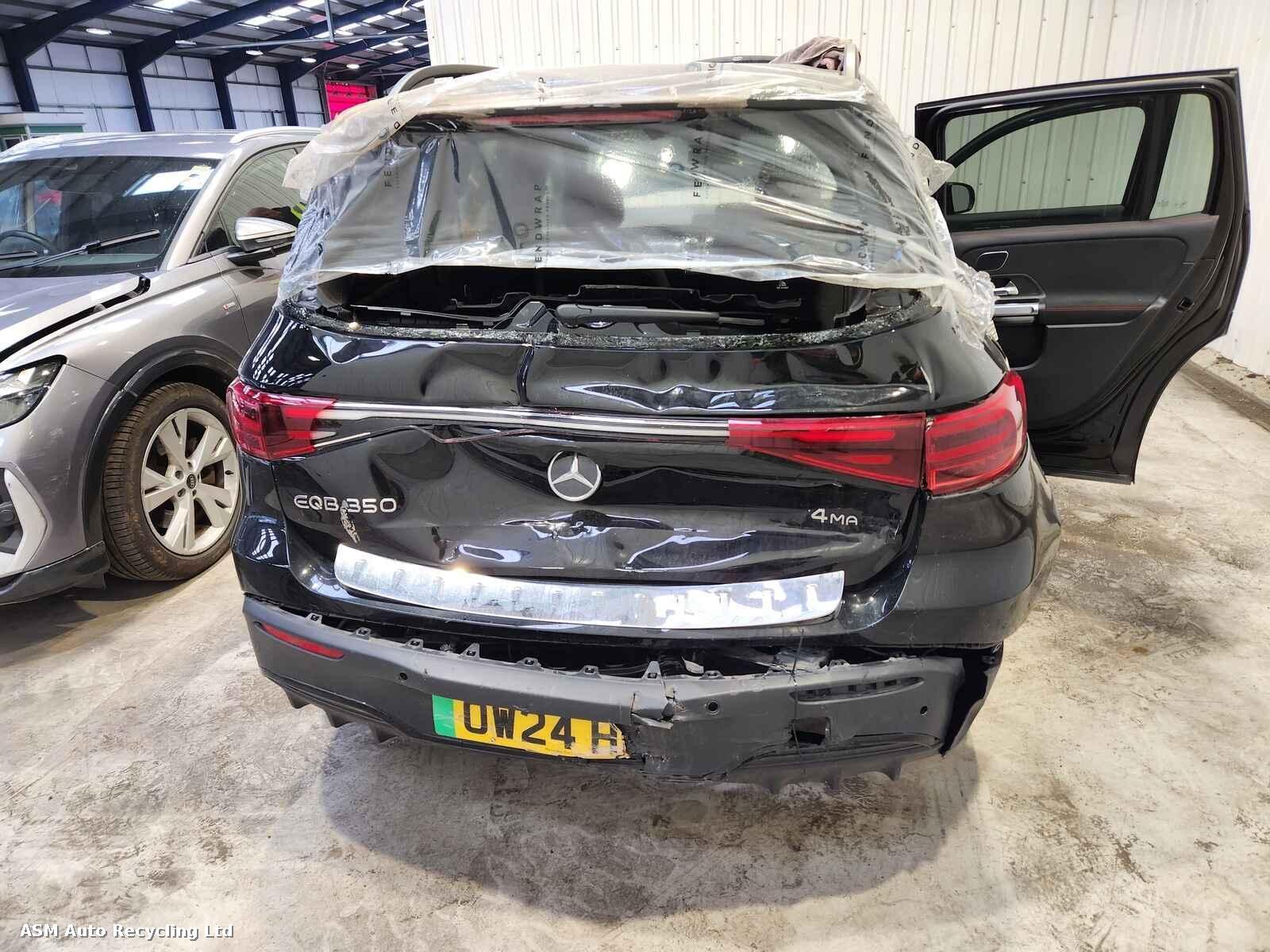 View Auto part Mercedes Eqb 2024 5 Door Estate Breaking
