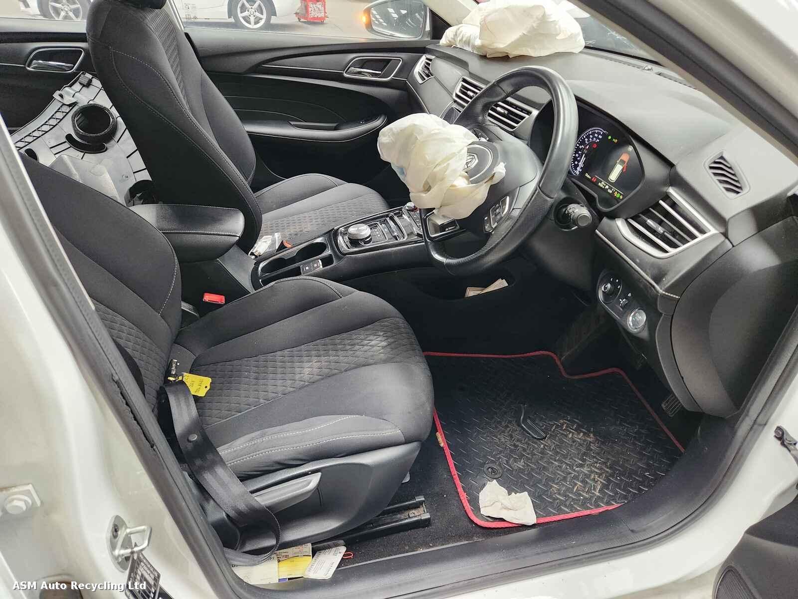 View Auto part Mg Mg5 2021 5 Door Estate Breaking