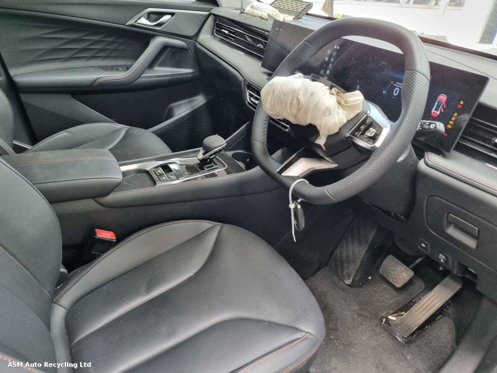 Mg Hs 2025 5 Door Estate Breaking View Auto part Mg Hs 2025 5 Door Estate Breaking