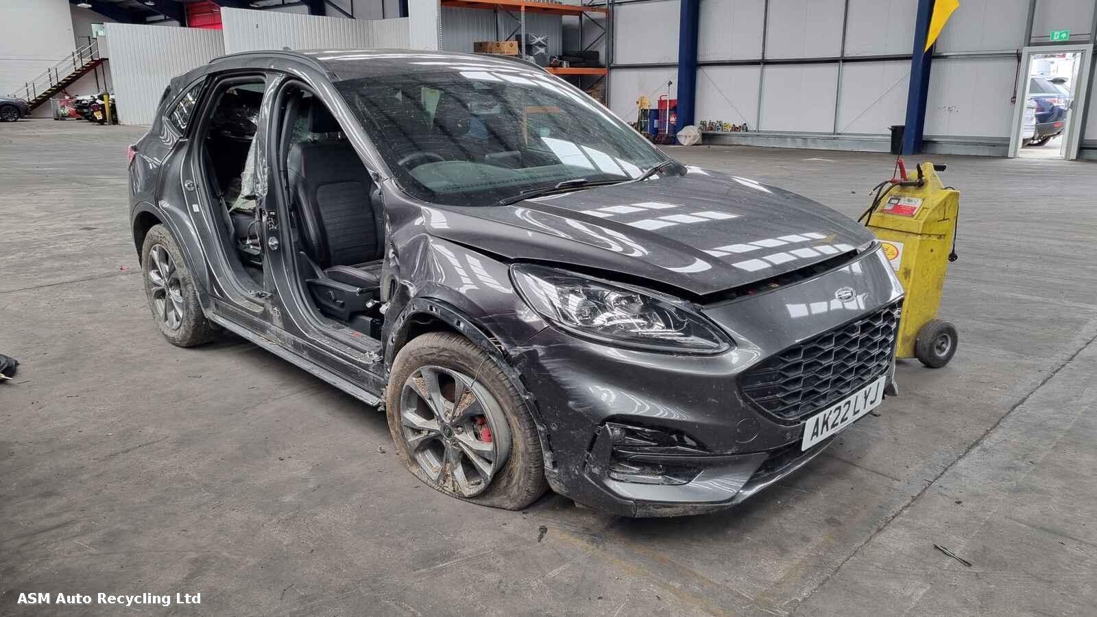 Image for a Ford Kuga 2022 5 Door Hatchback Breaking