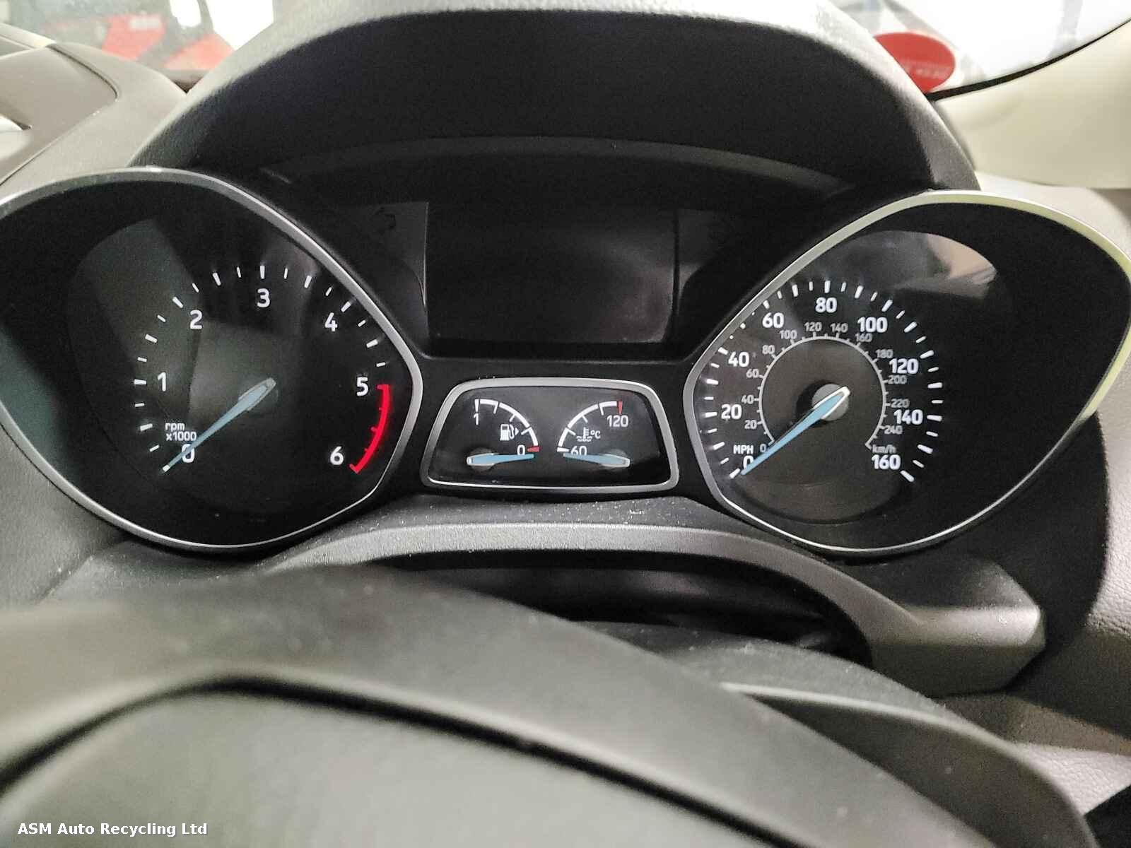 View Auto part Ford Kuga 2017 5 Door Hatchback Breaking