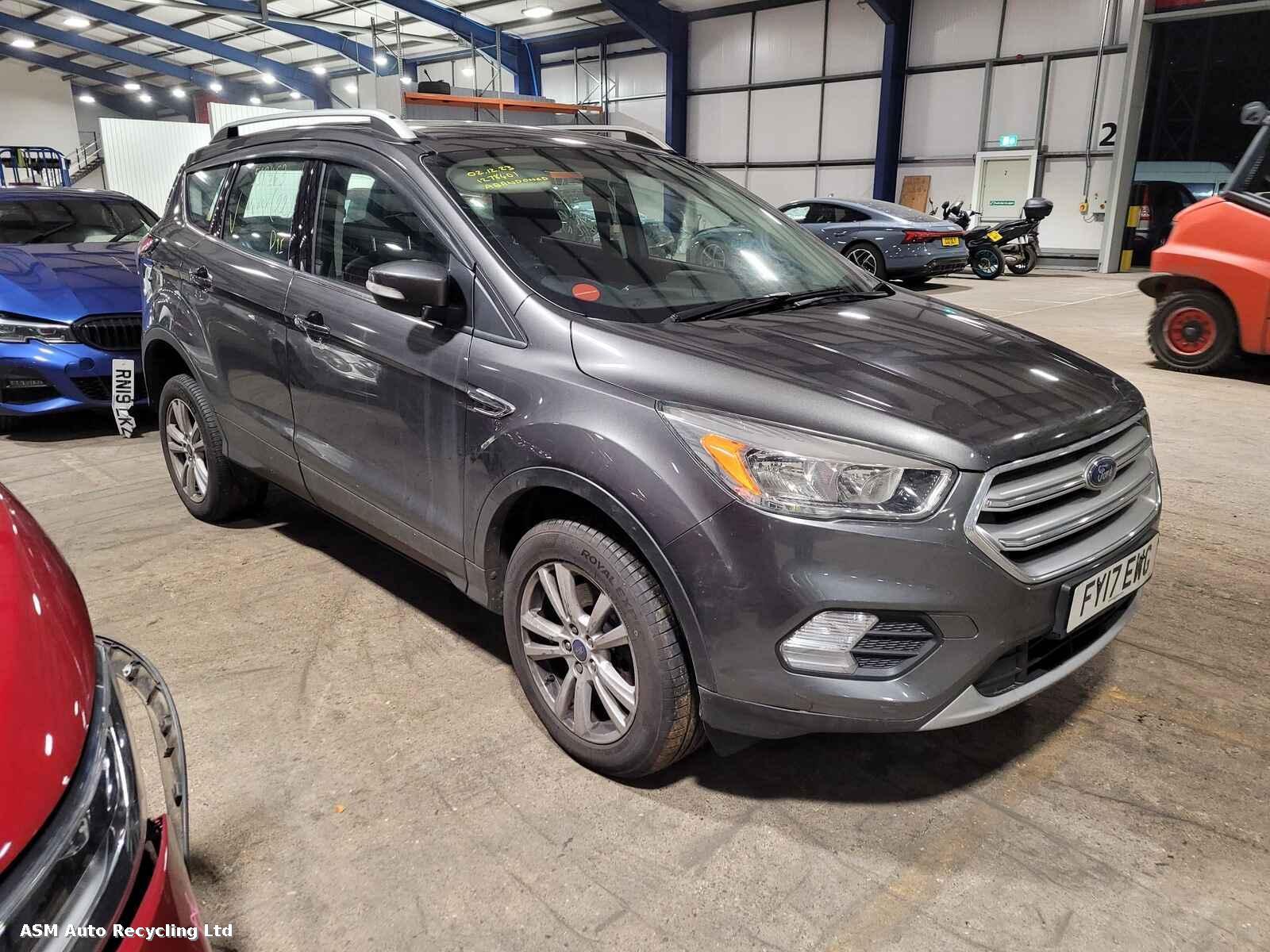 Image for a Ford Kuga 2017 5 Door Hatchback Breaking