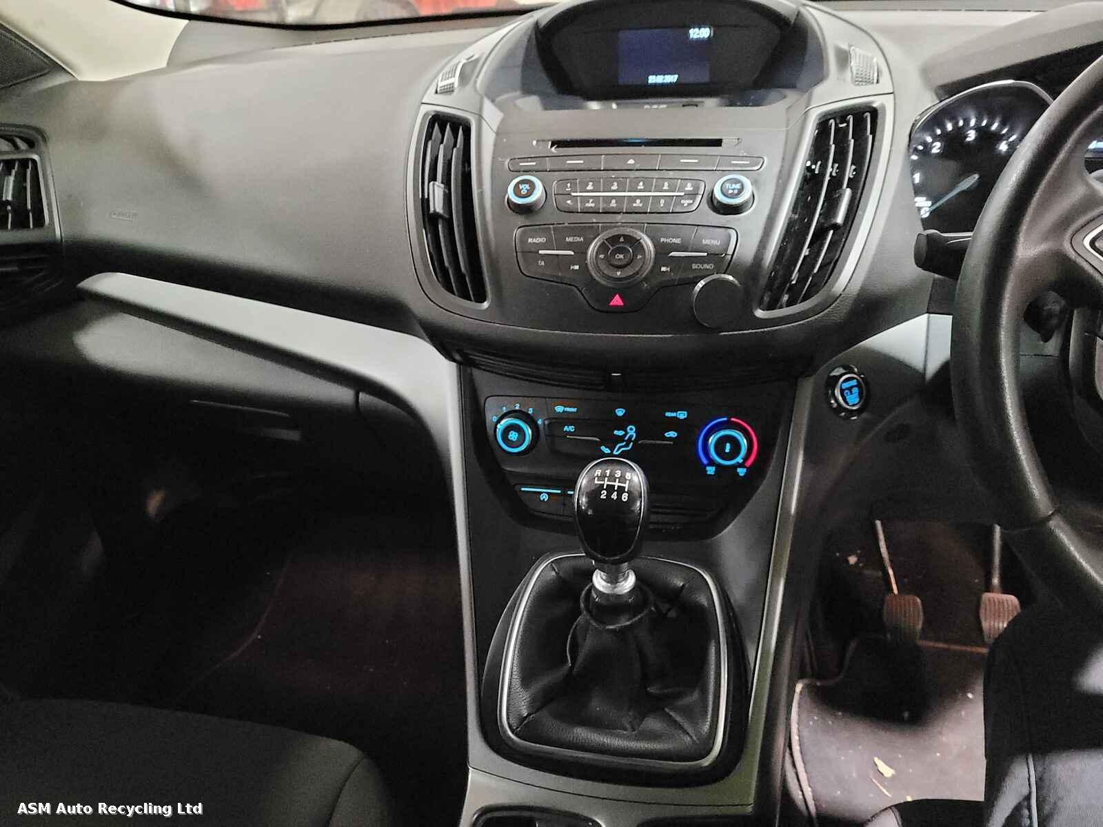View Auto part Ford Kuga 2017 5 Door Hatchback Breaking
