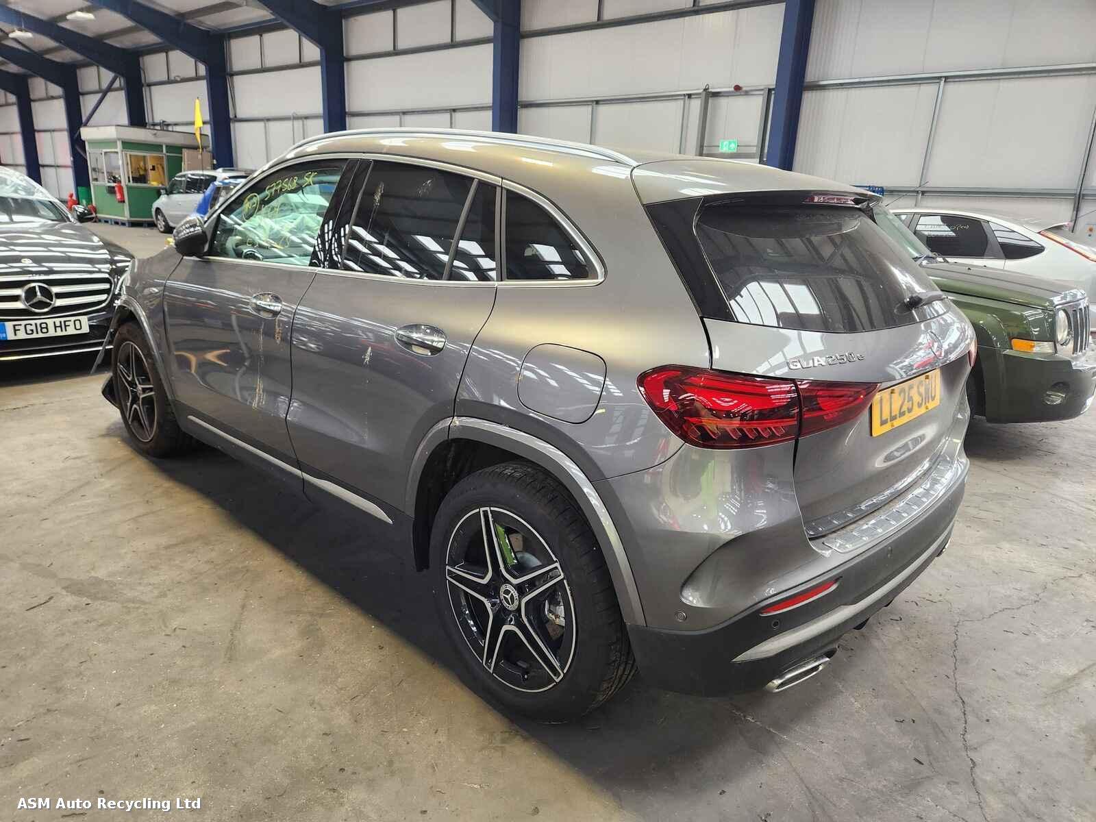 View Auto part Mercedes Gla Class 2025 5 Door Hatchback Breaking