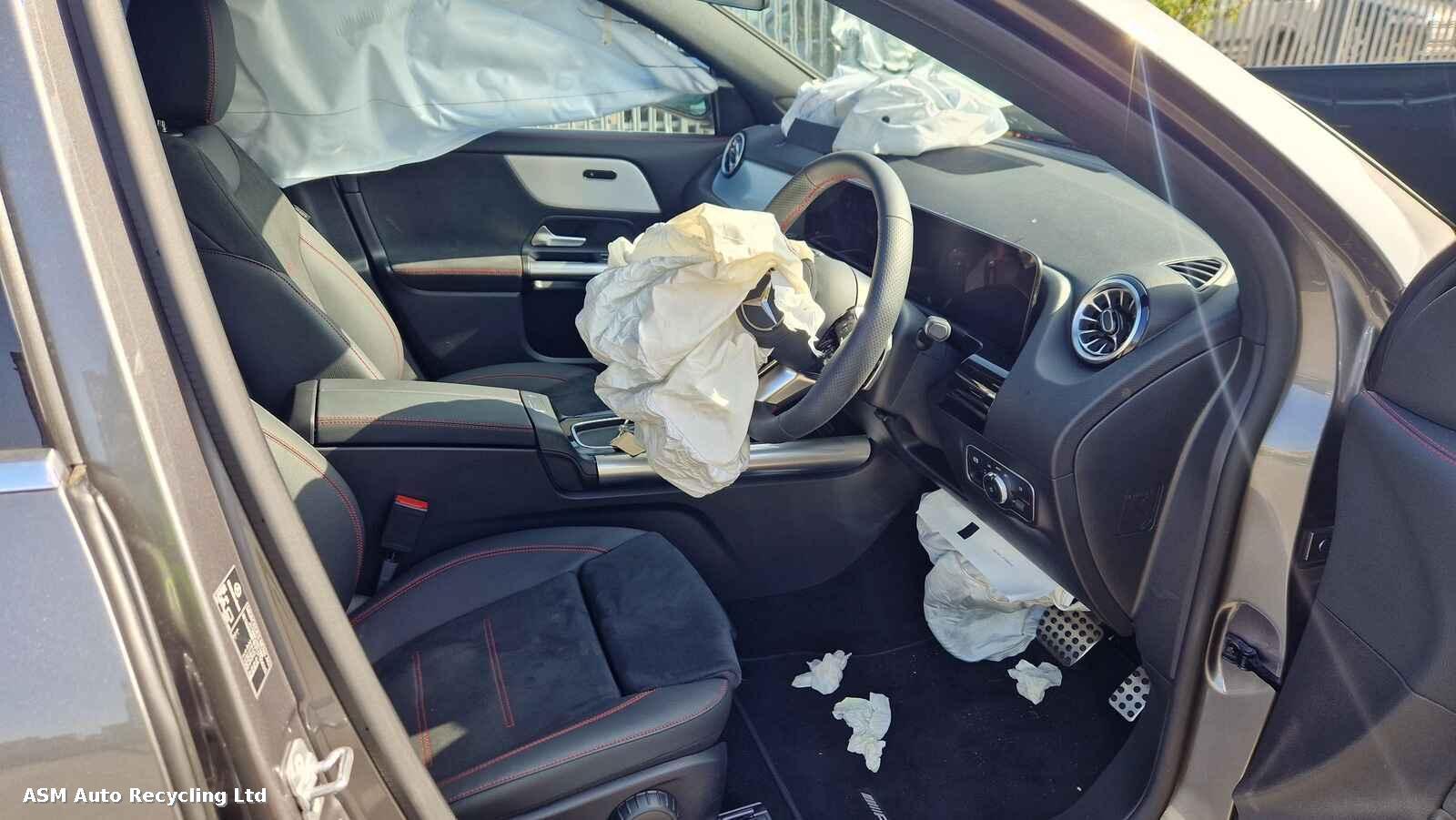 View Auto part Mercedes Gla Class 2025 5 Door Hatchback Breaking