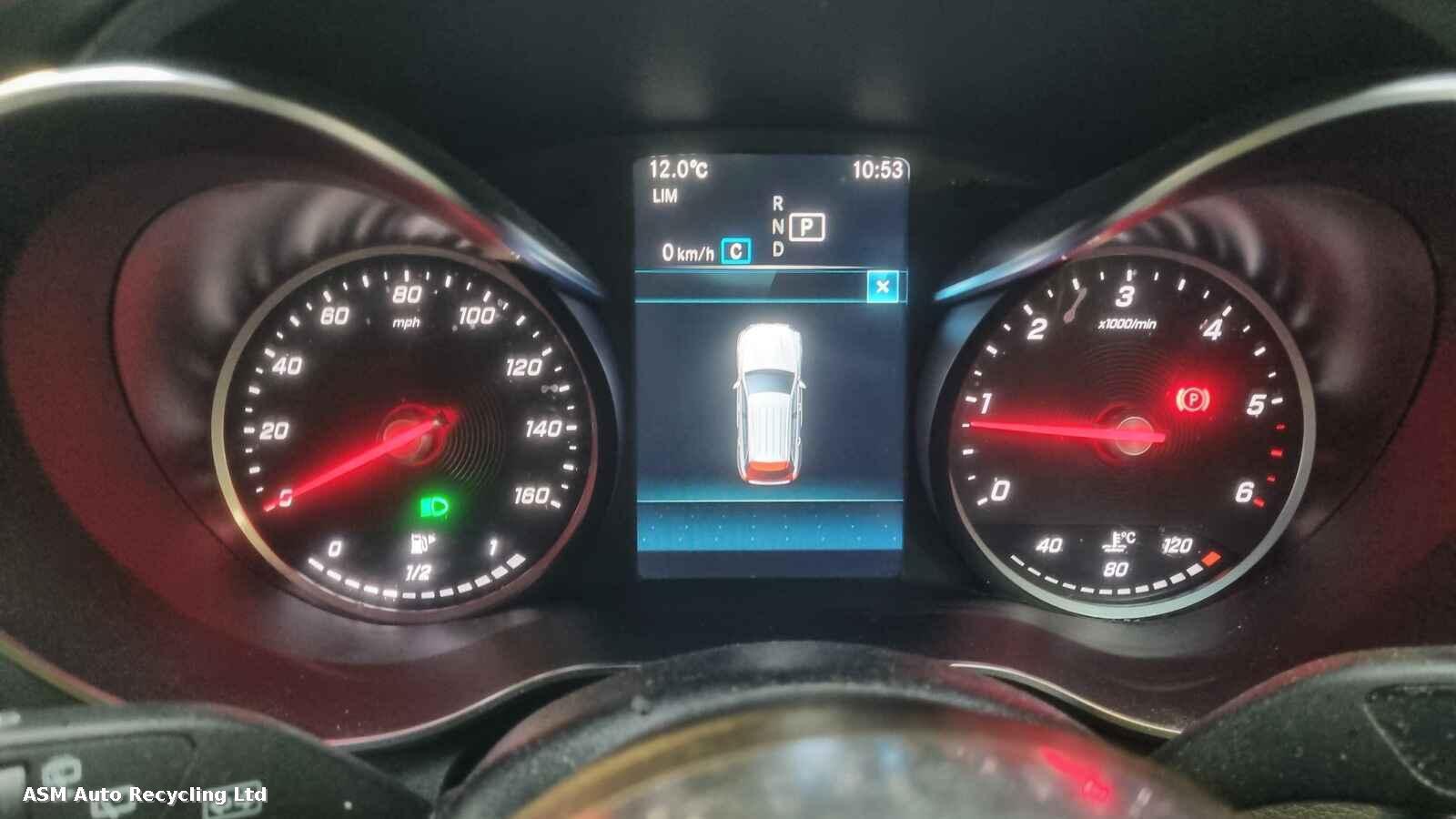 View Auto part Mercedes Glc 2020 5 Door Estate Breaking