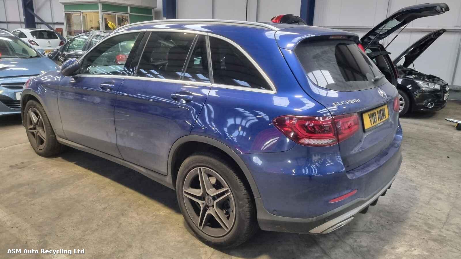 View Auto part Mercedes Glc 2020 5 Door Estate Breaking