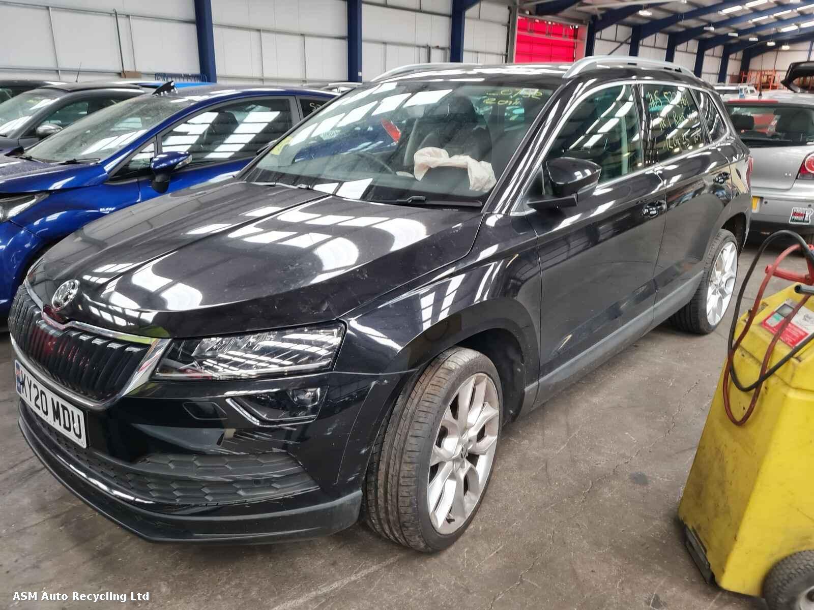 Skoda Karoq 2020 5 Door Estate Breaking View Auto part Skoda Karoq 2020 5 Door Estate Breaking