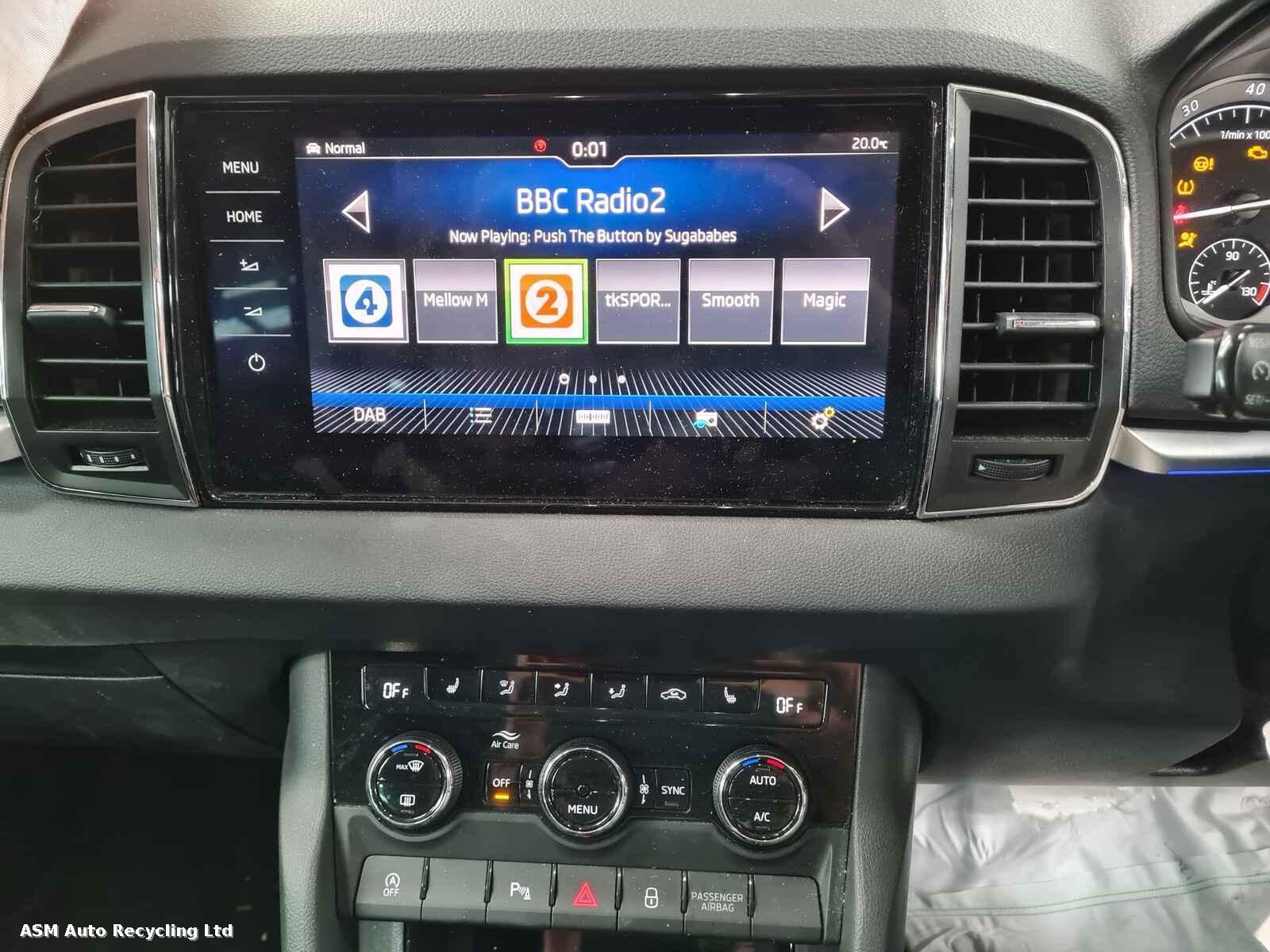 Skoda Karoq 2020 5 Door Estate Breaking View Auto part Skoda Karoq 2020 5 Door Estate Breaking