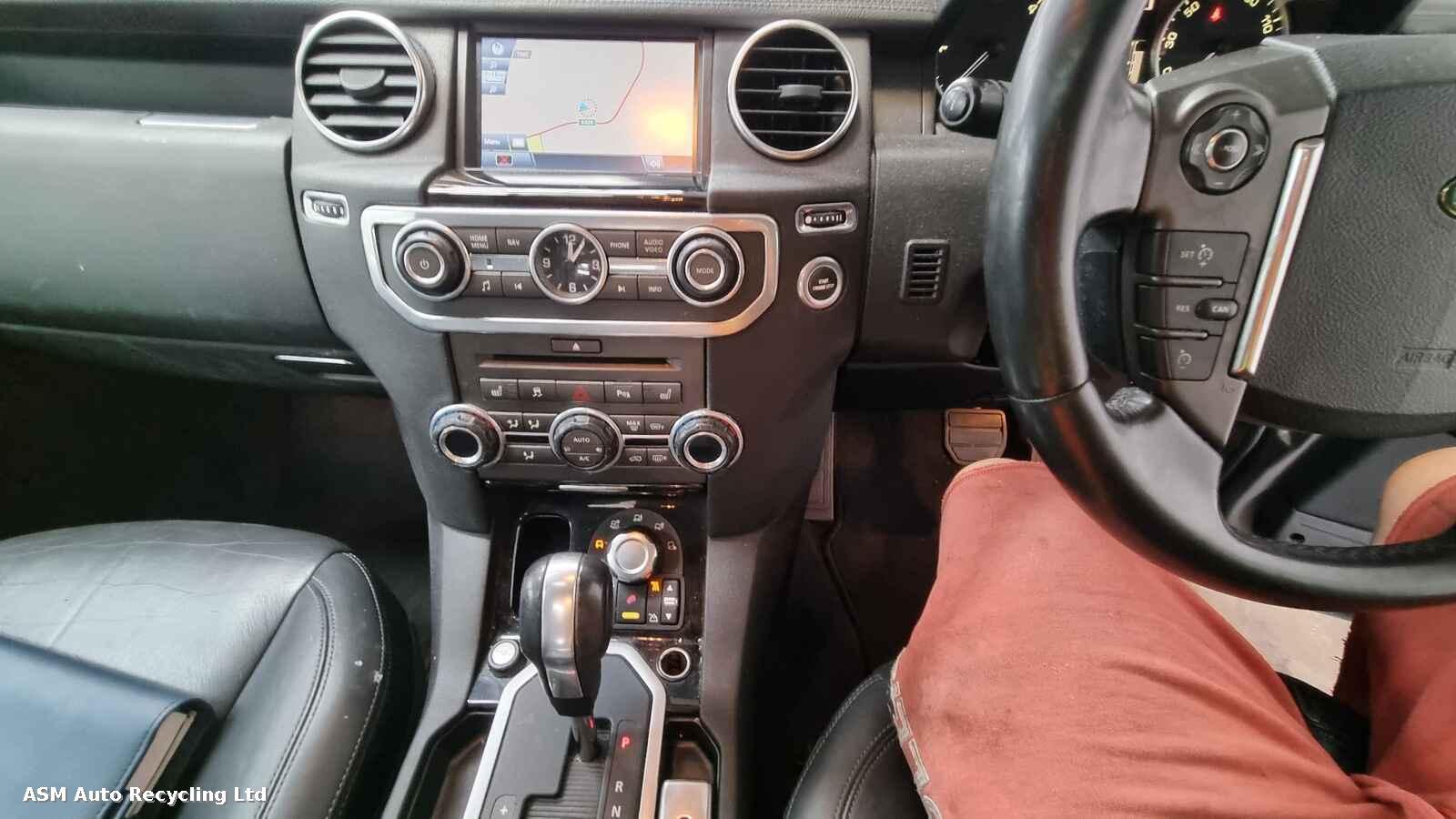 View Auto part Land Rover Discovery 2010 5 Door Estate Breaking