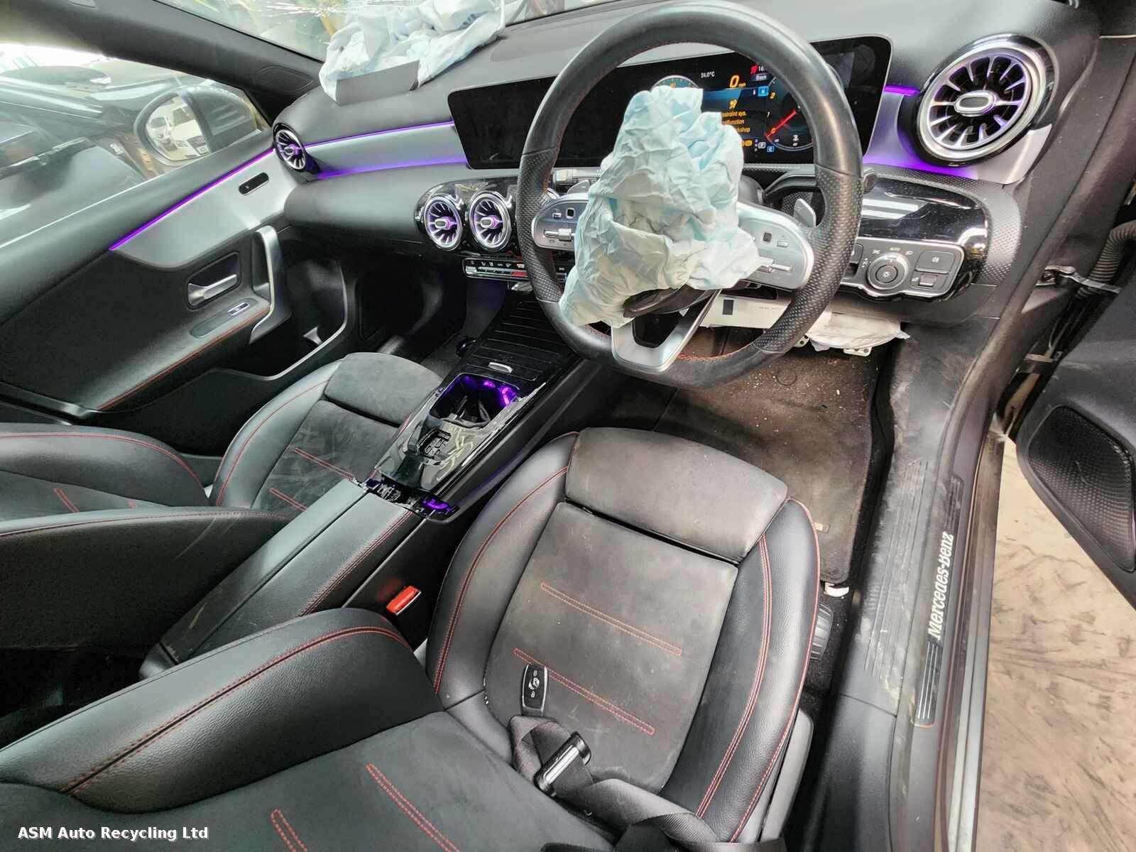 View Auto part Mercedes A Class 2019 5 Door Hatchback Breaking