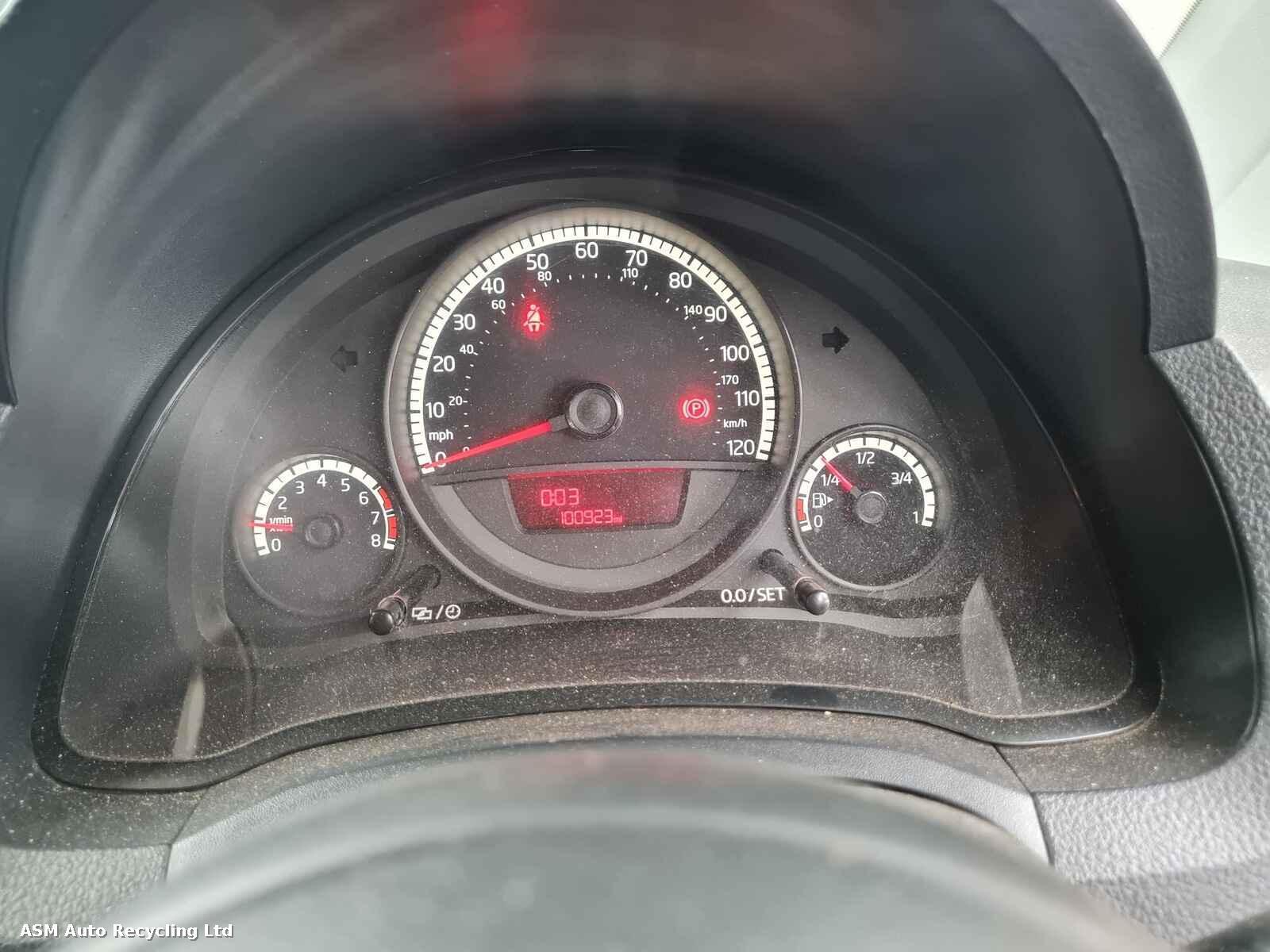 View Auto part Volkswagen Up 2013 3 Door Hatchback Breaking