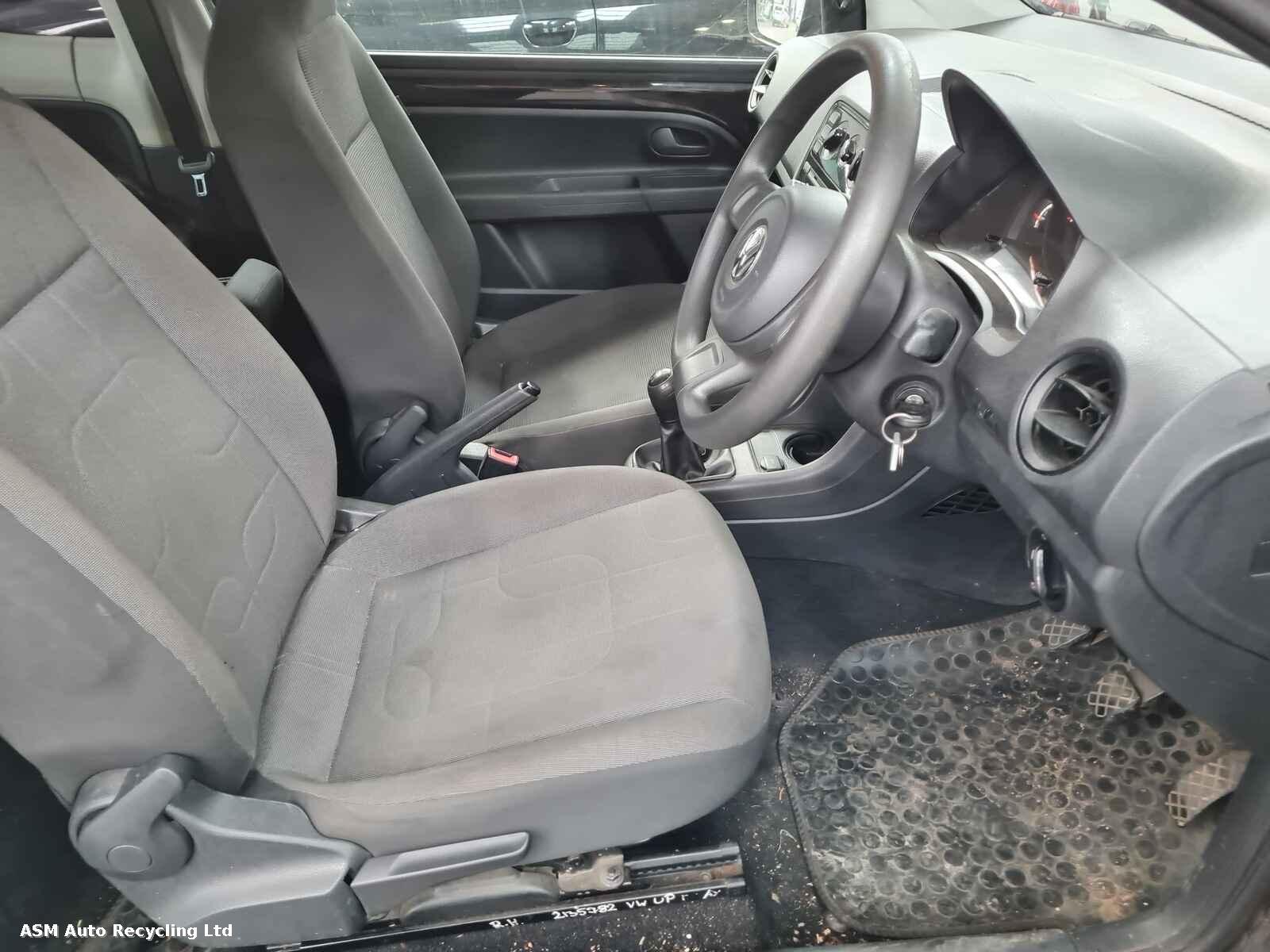 View Auto part Volkswagen Up 2013 3 Door Hatchback Breaking