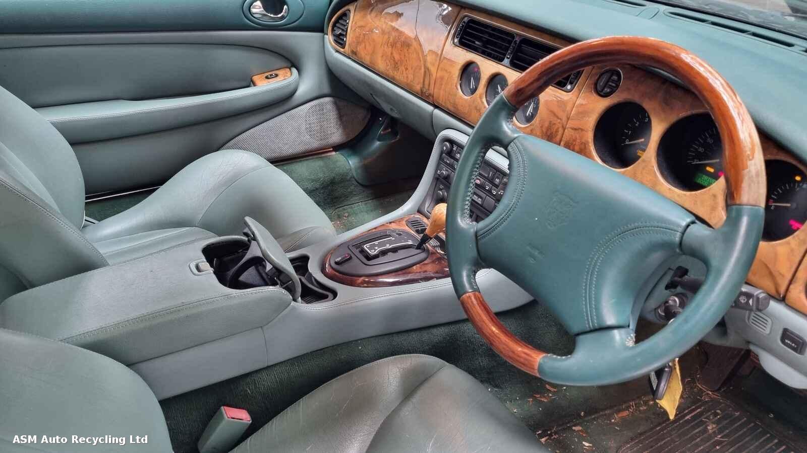 Jaguar Xk8 1996 2 Door Coupe Breaking View Auto part Jaguar Xk8 1996 2 Door Coupe Breaking