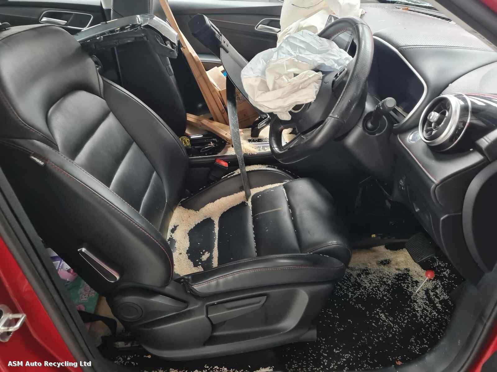 Mg Hs 2022 5 Door Estate Breaking View Auto part Mg Hs 2022 5 Door Estate Breaking