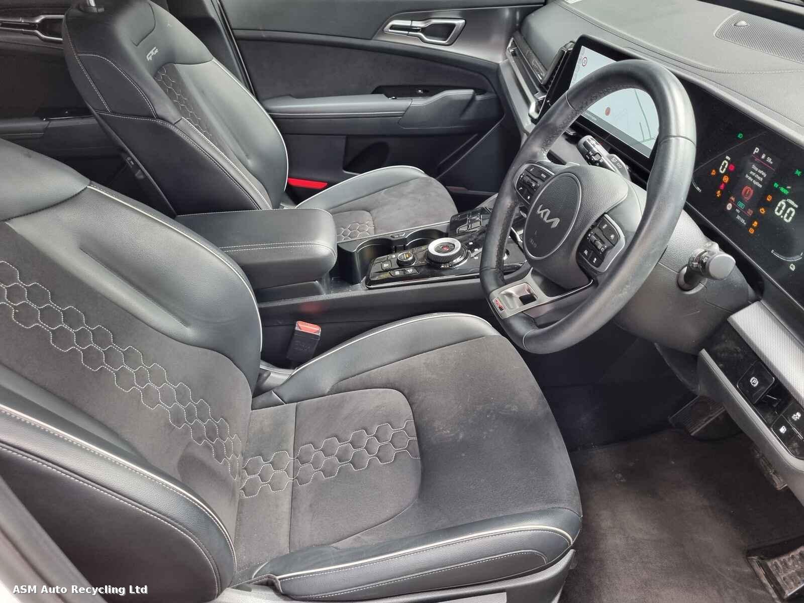 View Auto part Kia Sportage 2022 5 Door Estate Breaking