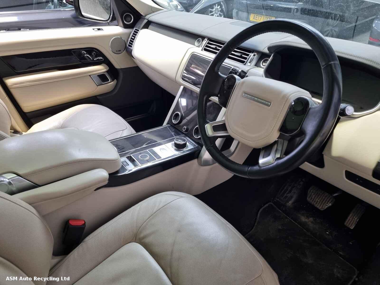Land Rover Range Rover 2018 5 Door Estate Breaking View Auto part Land Rover Range Rover 2018 5 Door Estate Breaking