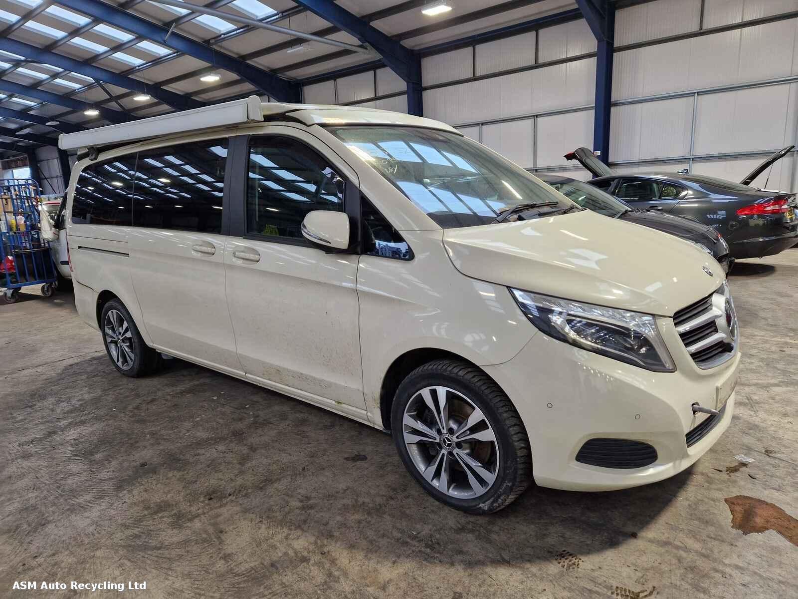 Image for a Mercedes V Class 2019 5 Door Mpv Breaking