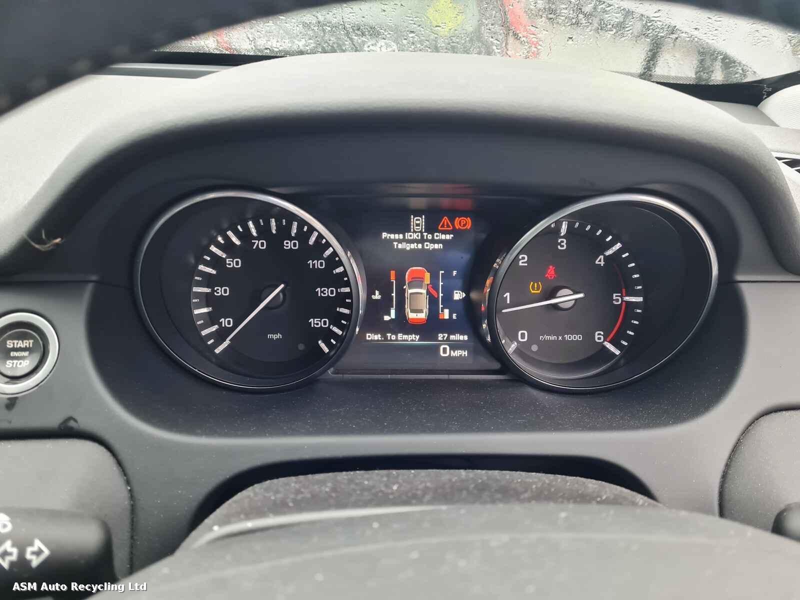 Land Rover Discovery Sport 2016 5 Door Estate Breaking View Auto part Land Rover Discovery Sport 2016 5 Door Estate Breaking