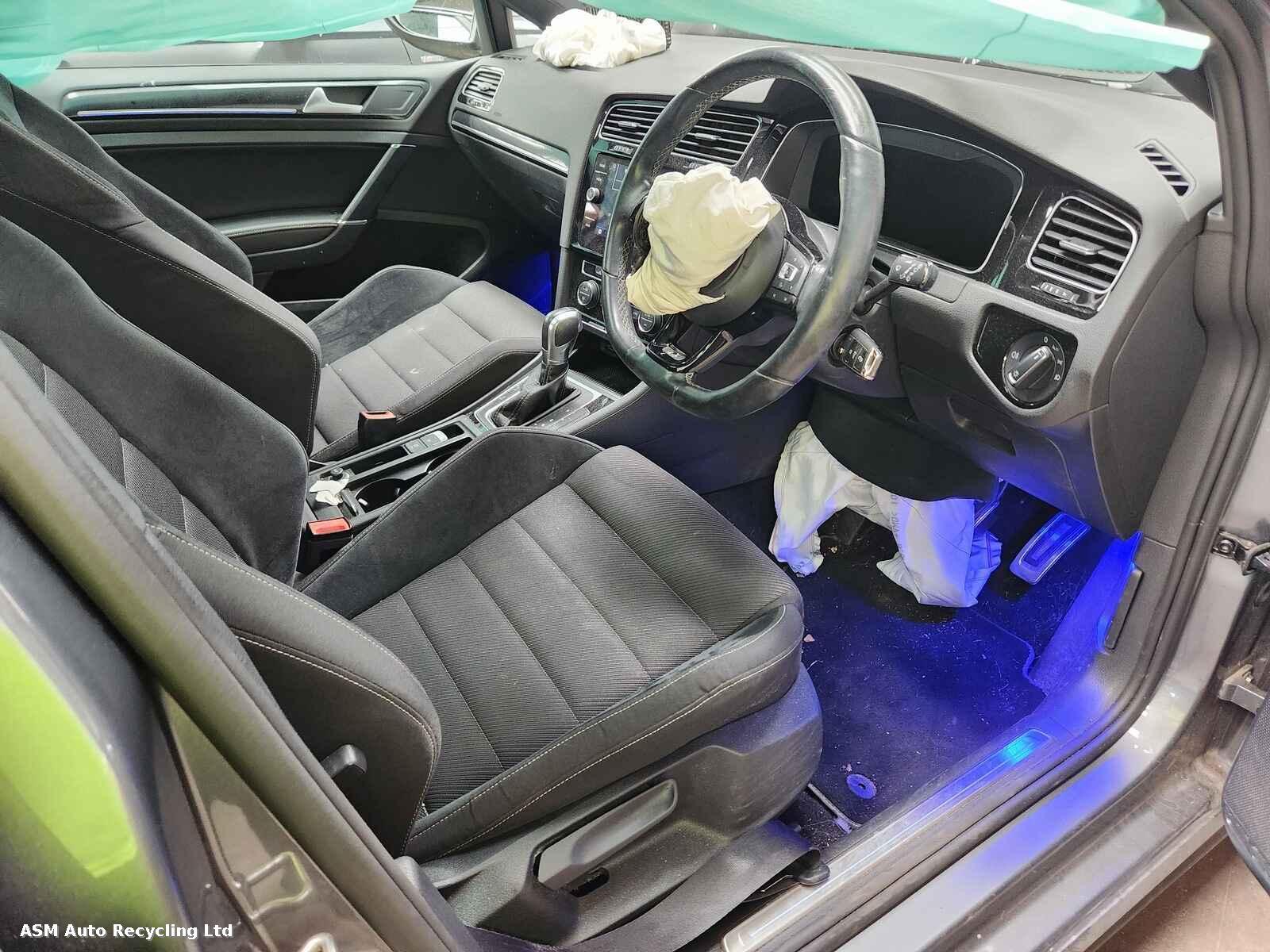 Volkswagen Golf 2018 5 Door Hatchback Breaking View Auto part Volkswagen Golf 2018 5 Door Hatchback Breaking
