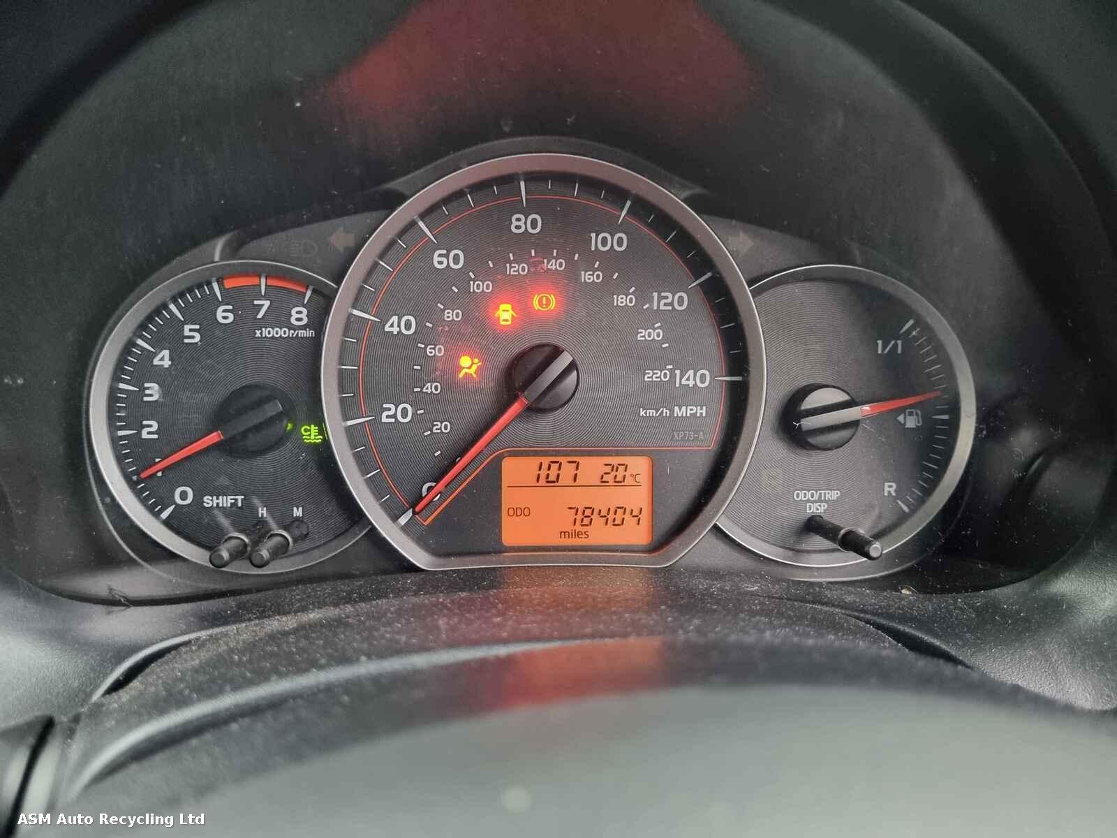 View Auto part Toyota Yaris 2014 5 Door Hatchback Breaking