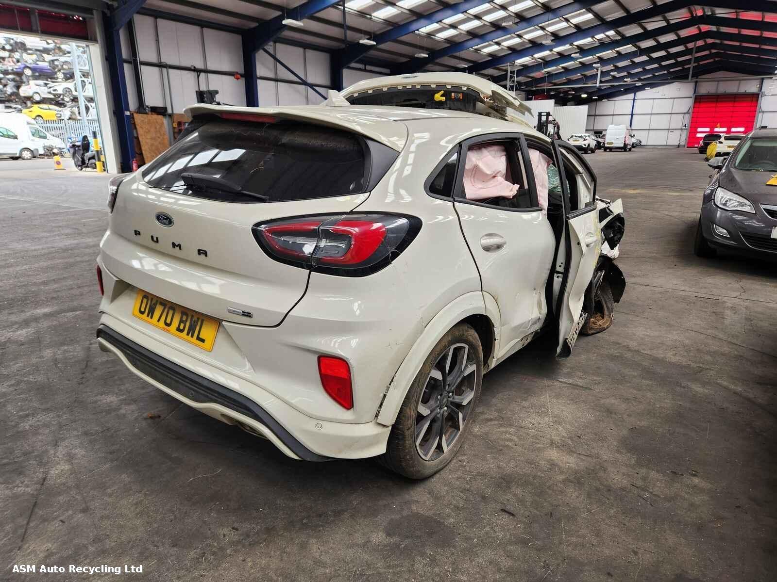 View Auto part Ford Puma 2021 5 Door Hatchback Breaking