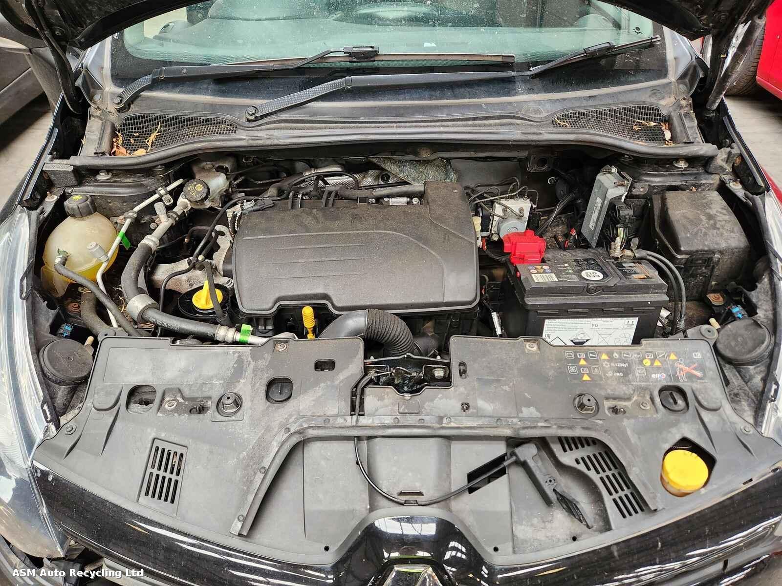 View Auto part Renault Clio 2017 5 Door Hatchback Breaking