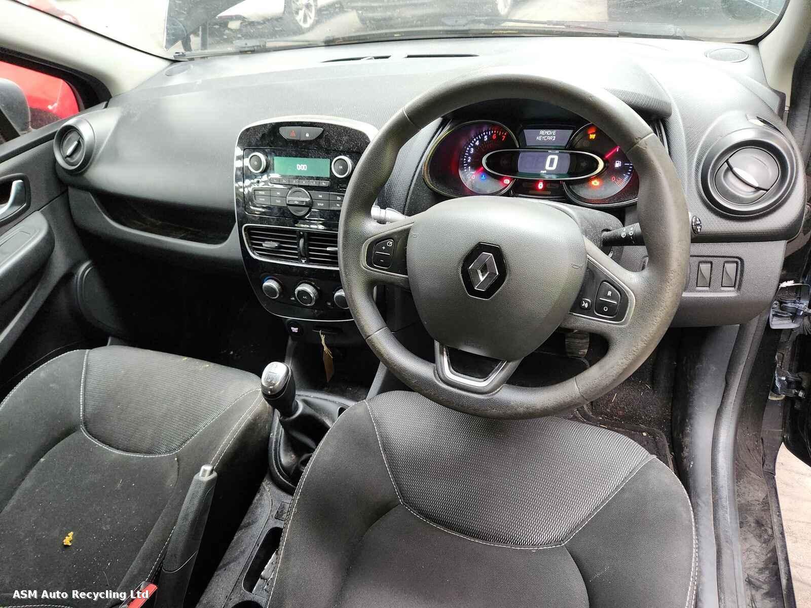 View Auto part Renault Clio 2017 5 Door Hatchback Breaking