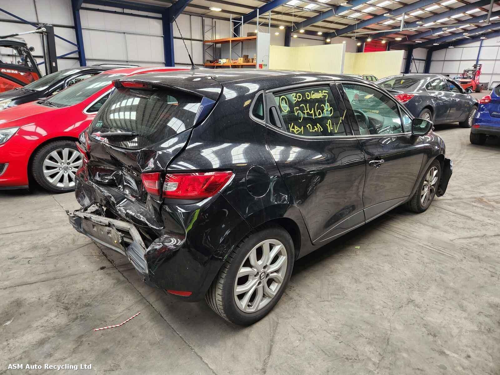 View Auto part Renault Clio 2017 5 Door Hatchback Breaking
