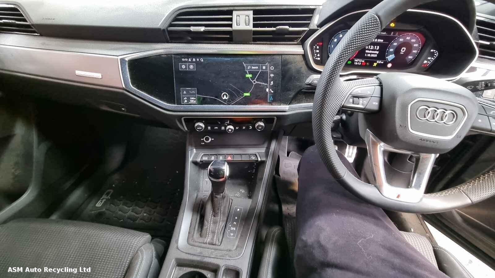 View Auto part Audi Q3 2024 5 Door Estate Breaking