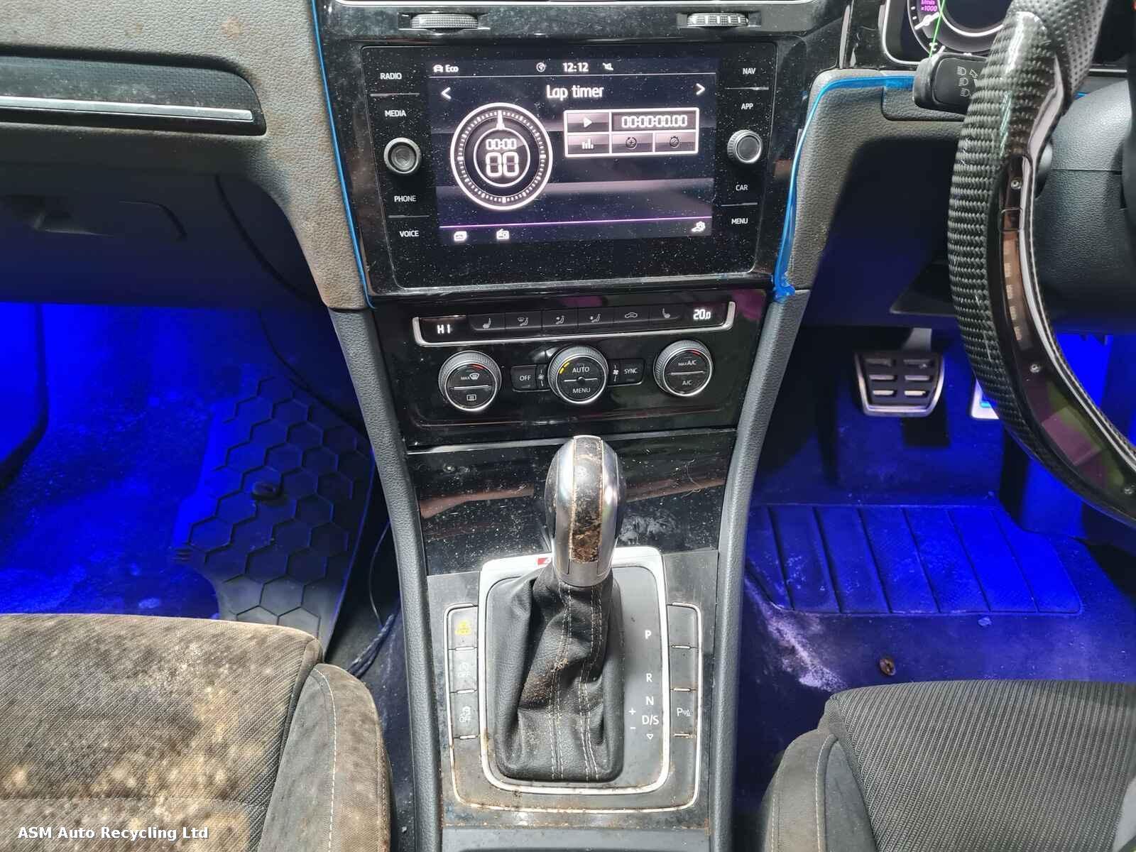 View Auto part Volkswagen Golf 2019 5 Door Hatchback Breaking