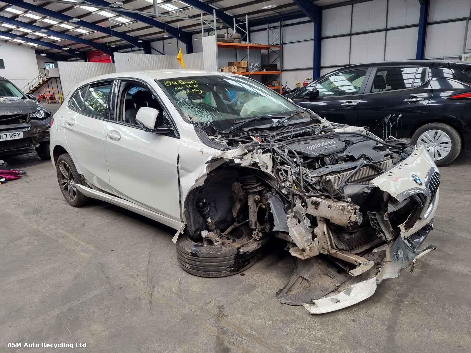 Image for a Bmw 1 Series 2019 5 Door Hatchback Breaking