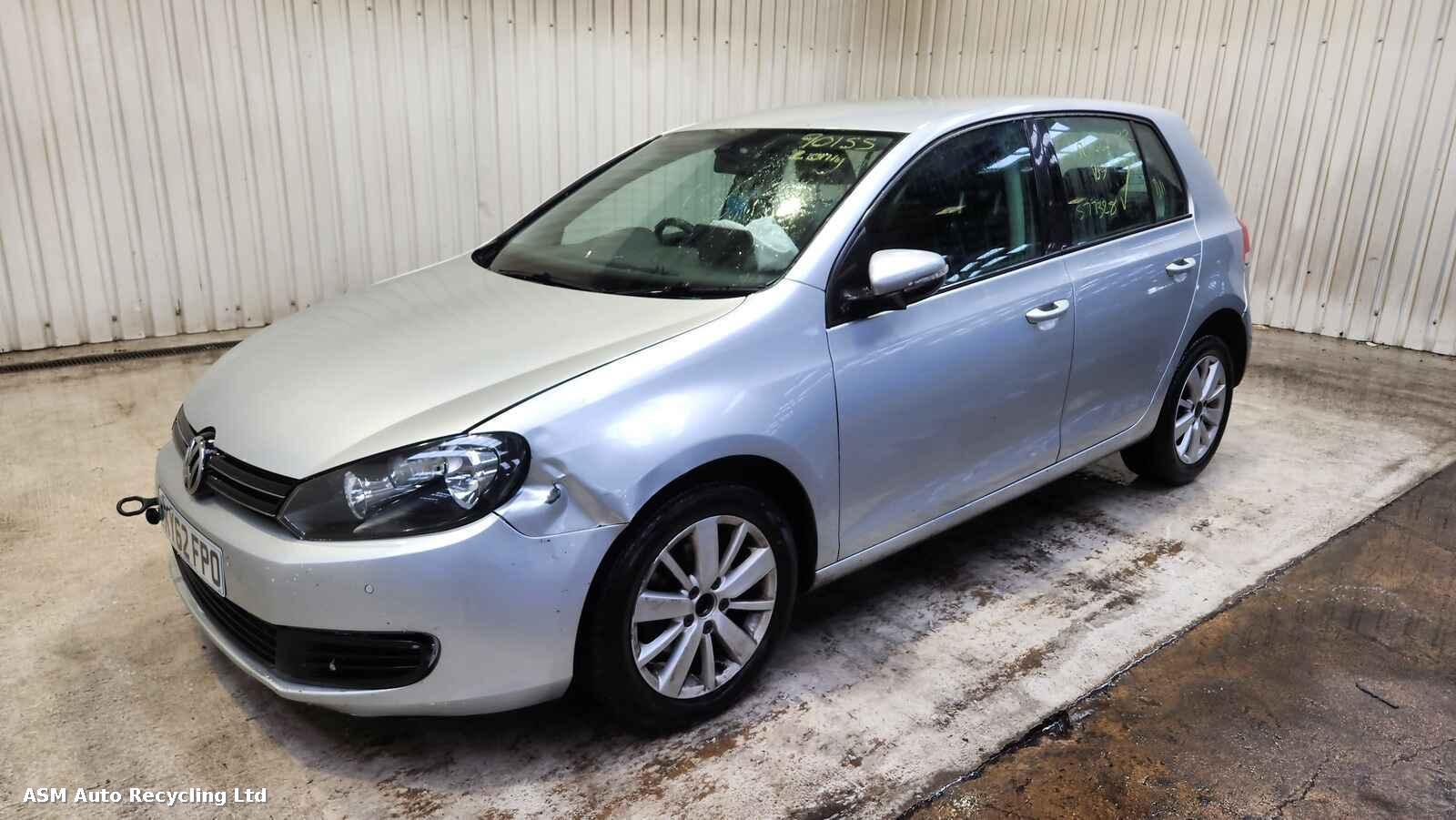 View Auto part Volkswagen Golf 2012 5 Door Hatchback Breaking