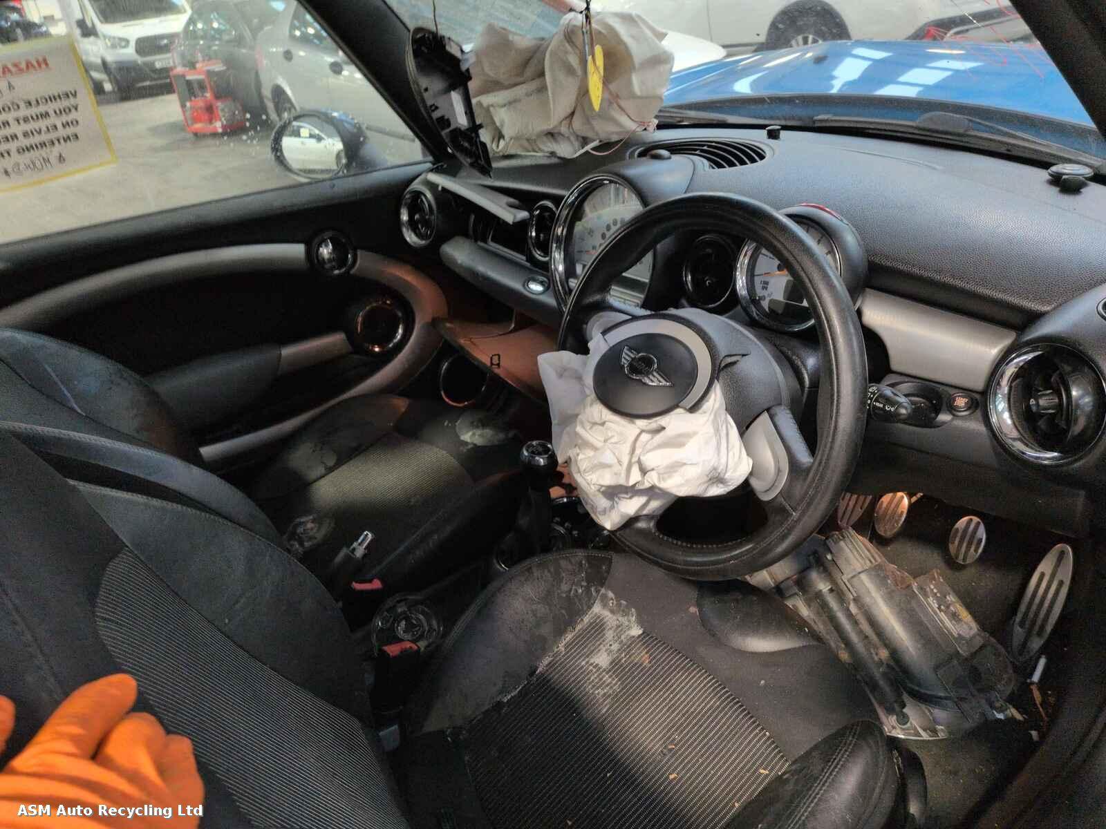 Mini (bmw) Mini 2009 3 Door Hatchback Breaking View Auto part Mini (bmw) Mini 2009 3 Door Hatchback Breaking