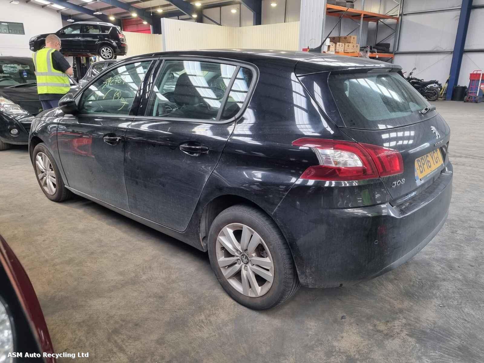 View Auto part Peugeot 308 2016 5 Door Hatchback Breaking