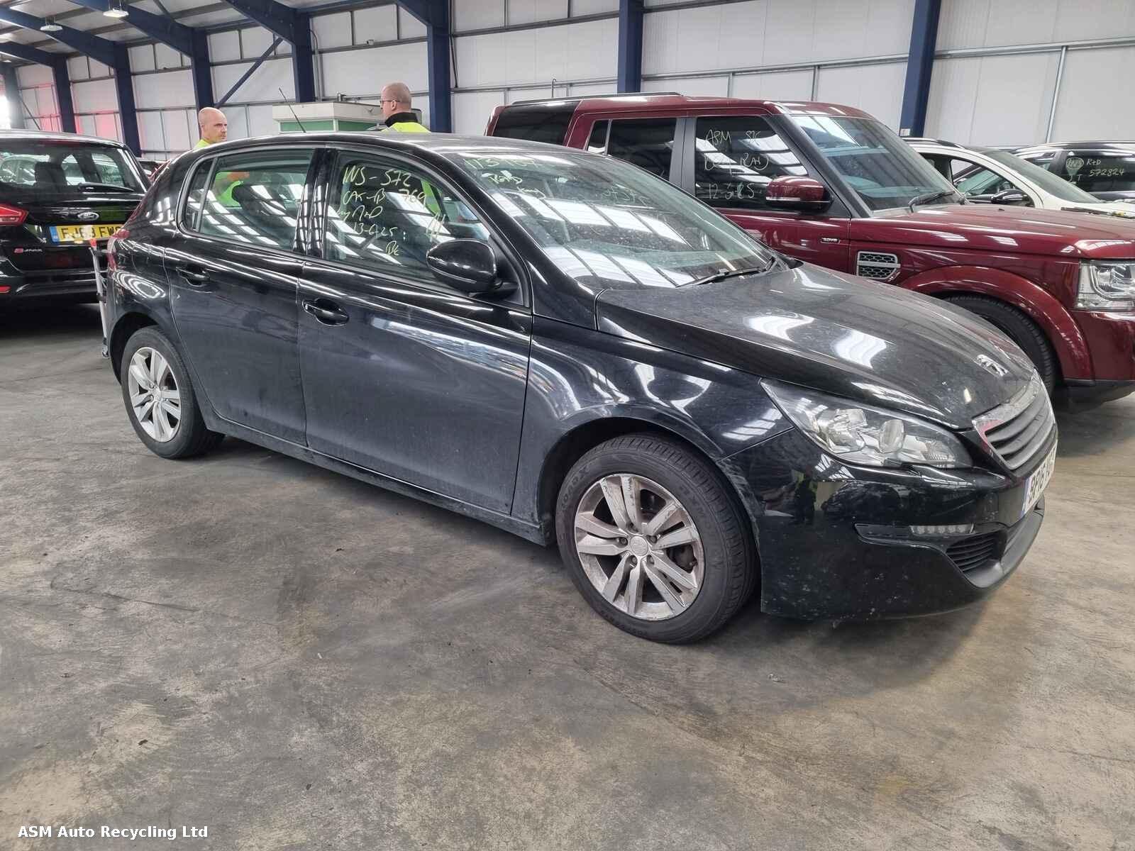 Image for a Peugeot 308 2016 5 Door Hatchback Breaking