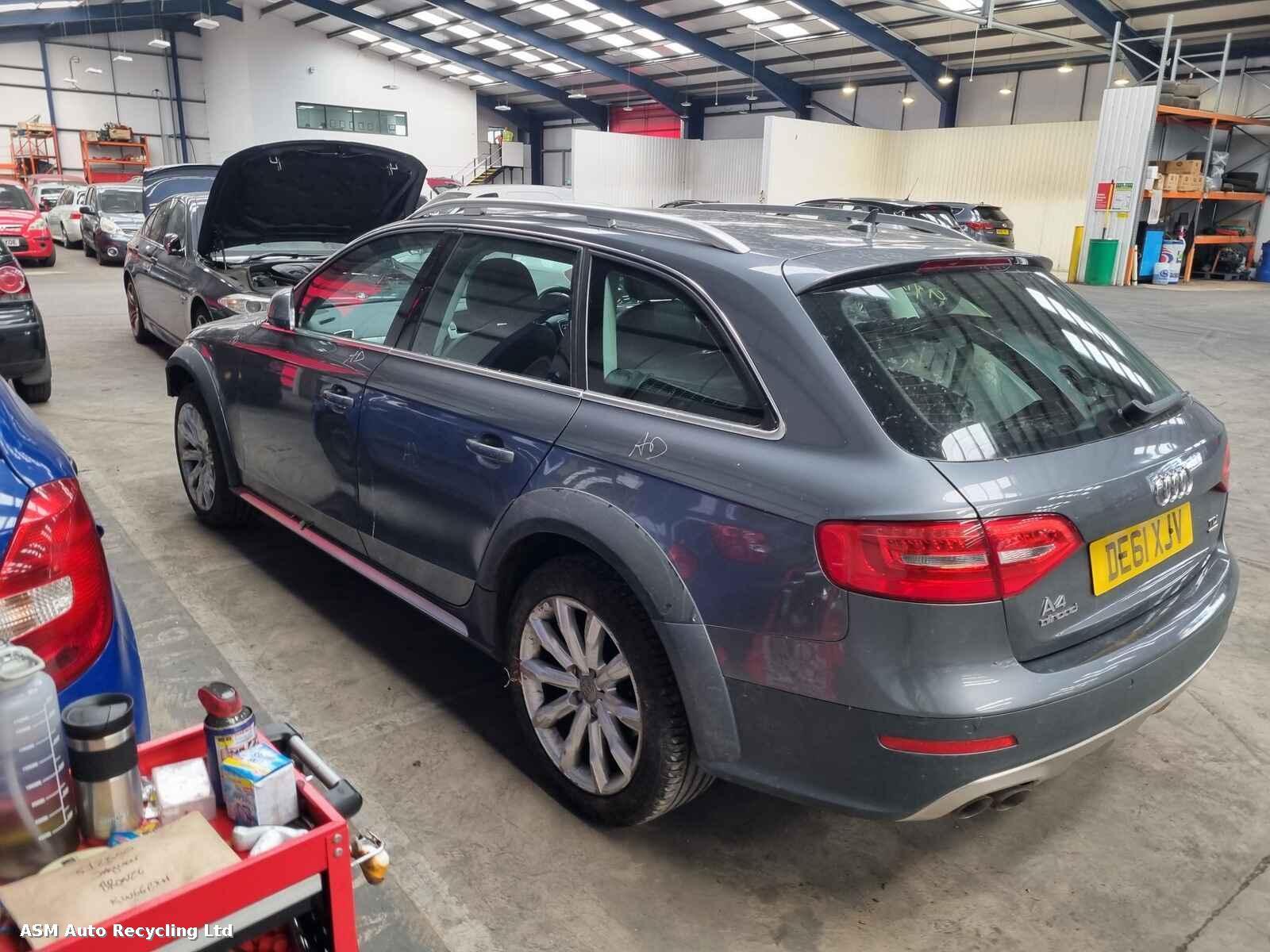 View Auto part Audi A4 2011 5 Door Estate Breaking