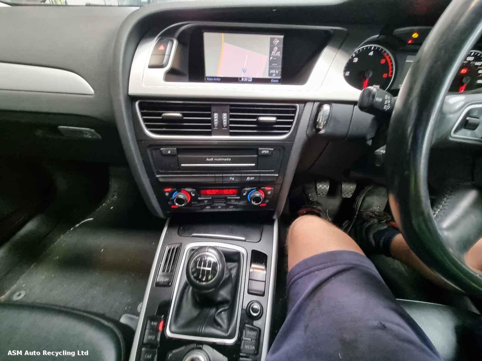 View Auto part Audi A4 2011 5 Door Estate Breaking