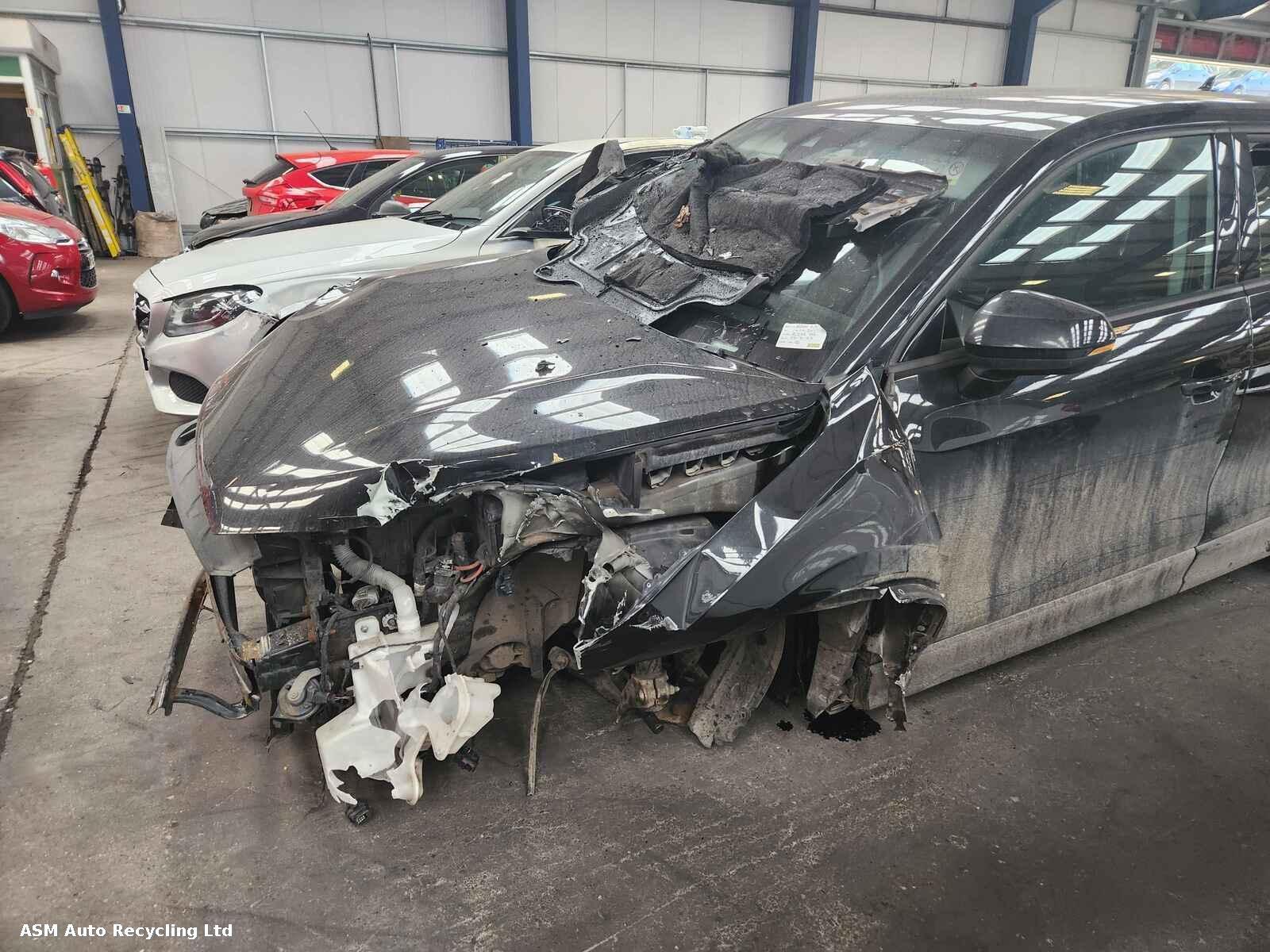 View Auto part Audi Q2 2016 5 Door Estate Breaking