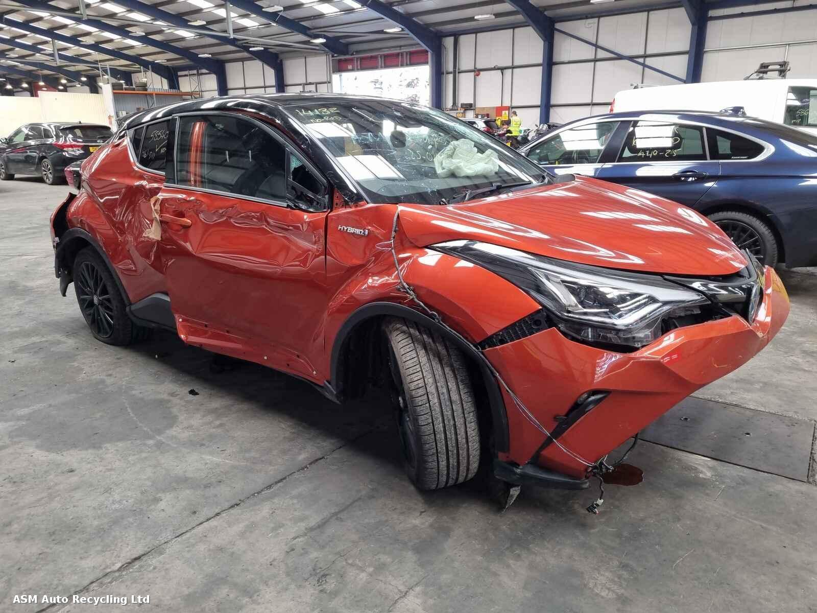 Image for a Toyota C-hr 2020 5 Door Hatchback Breaking