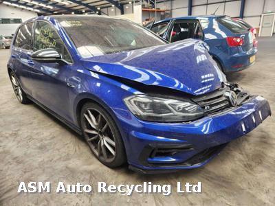 Image for a Volkswagen Golf 2017 5 Door Hatchback Breaking
