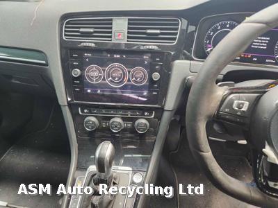 View Auto part Volkswagen Golf 2017 5 Door Hatchback Breaking